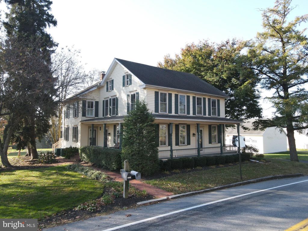 Photo of 1678 Mount Pleasant Road, MOUNT JOY, PA 17552 (MLS # PALA2063914)