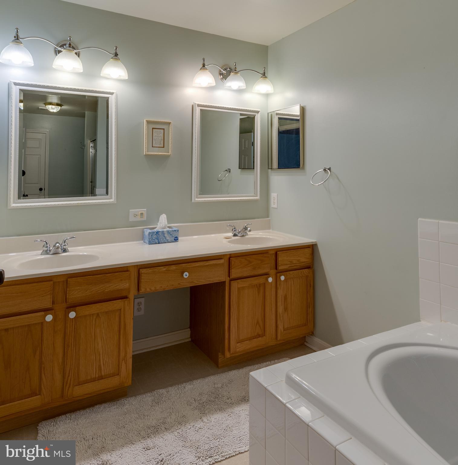 TALL PINES - Residential