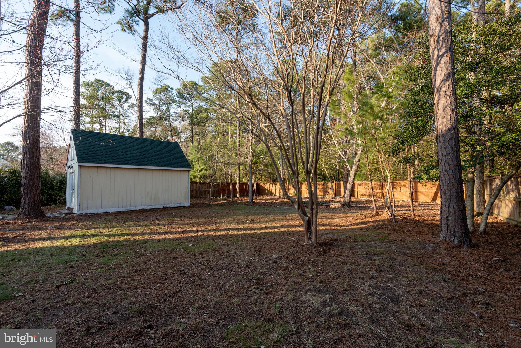 TALL PINES - Residential