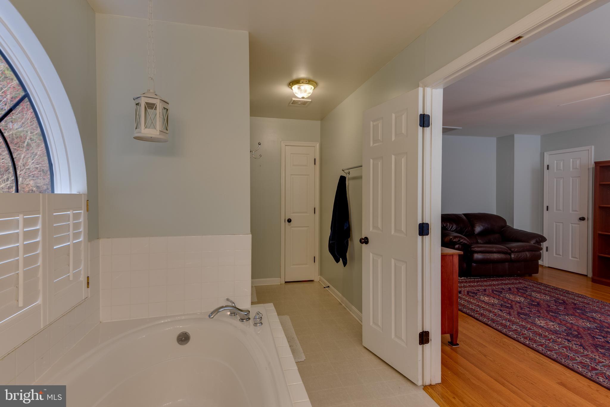 TALL PINES - Residential