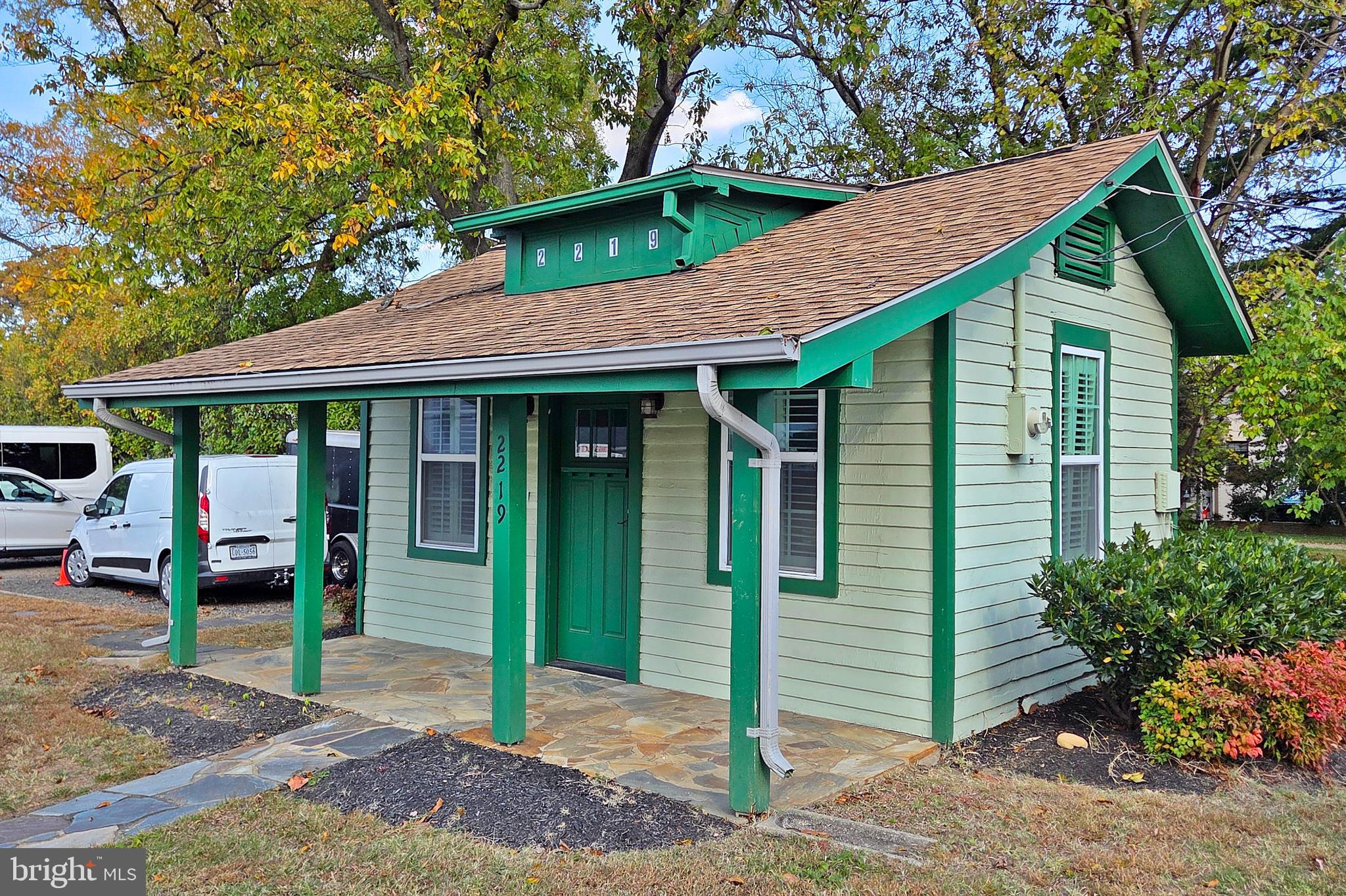 ARLINGTON RIDGE - Land