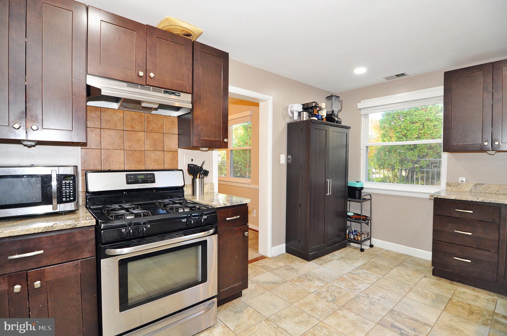 ARLINGTON RIDGE - Land