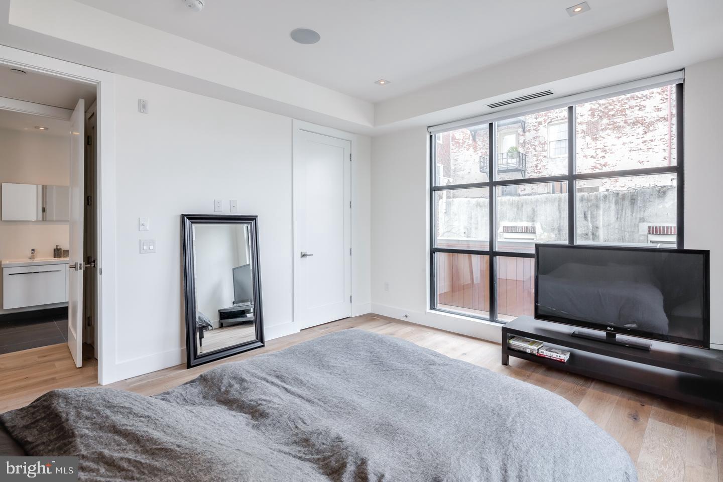 OLD CITY - Residential Lease