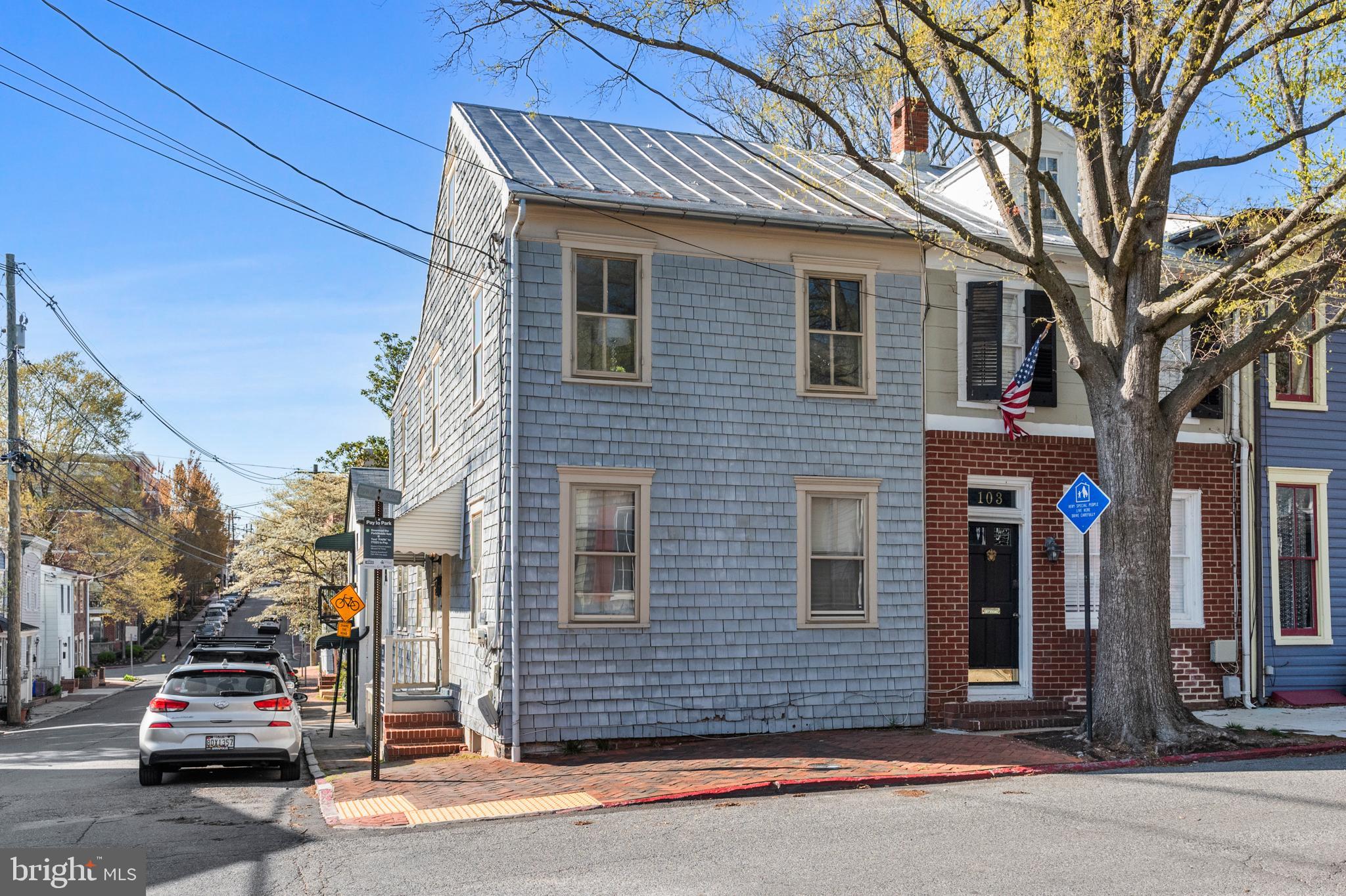 HISTORIC DISTRICT - Residential