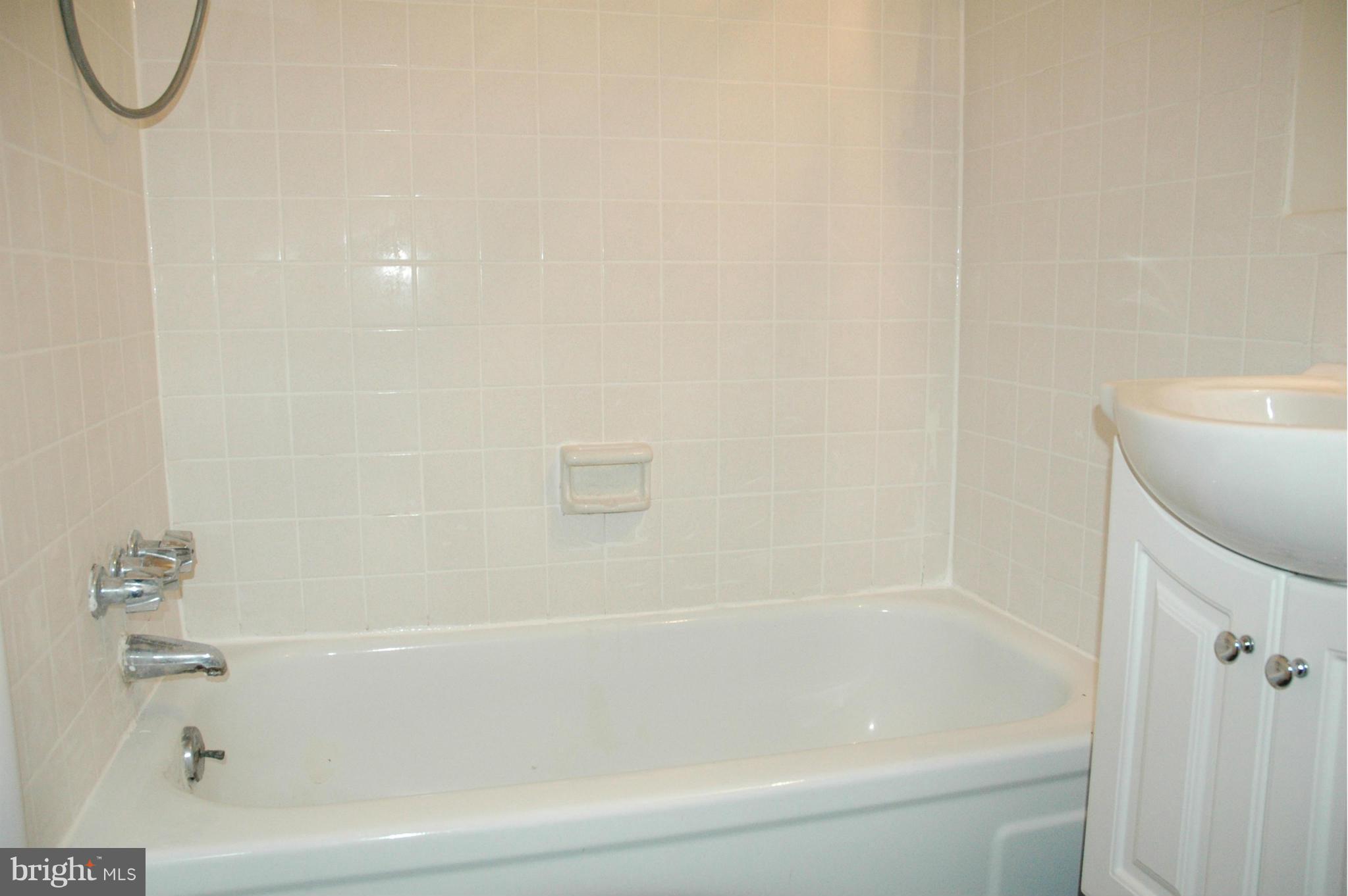 AMERICANA CENTRE - Residential