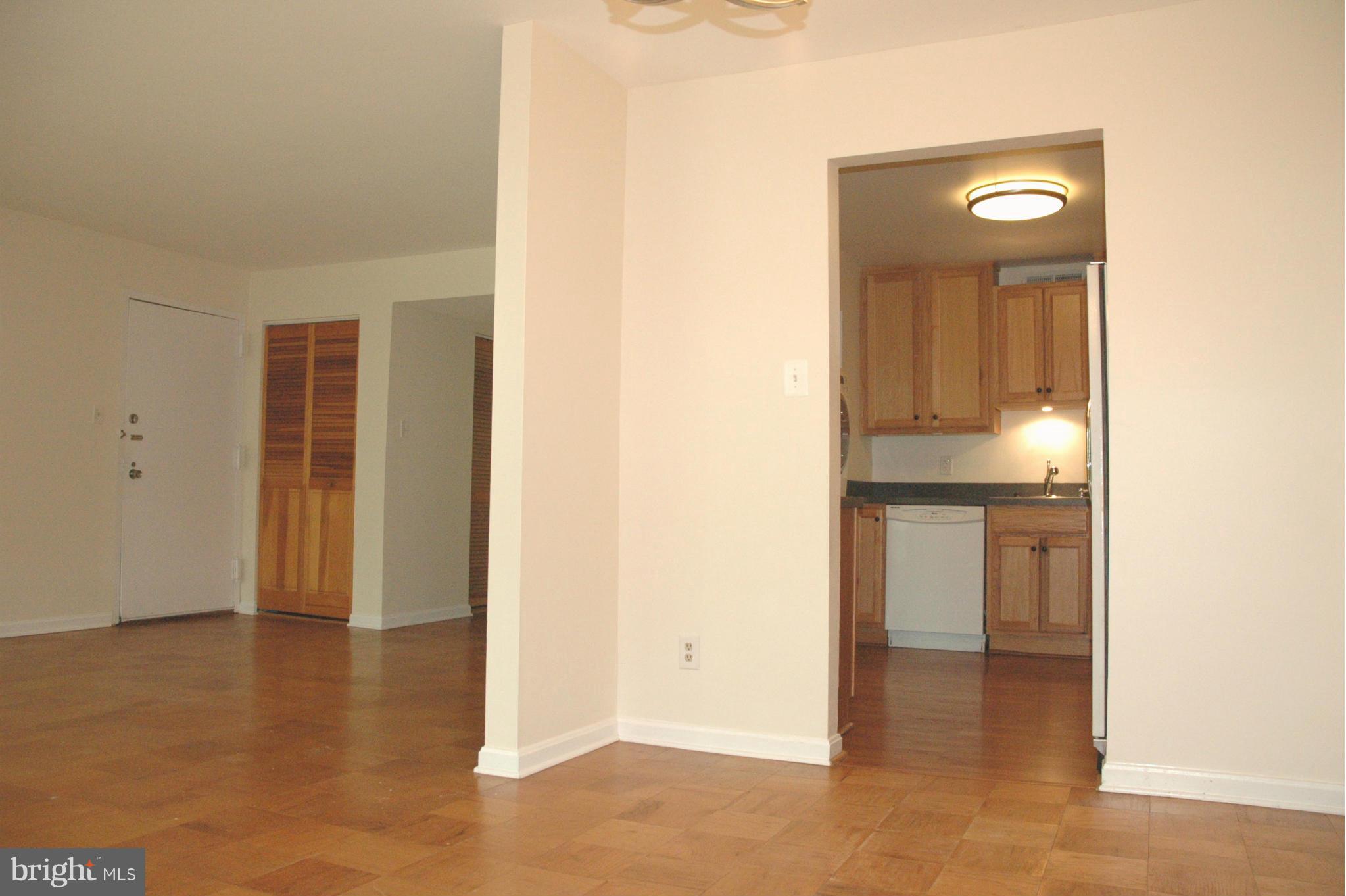 AMERICANA CENTRE - Residential