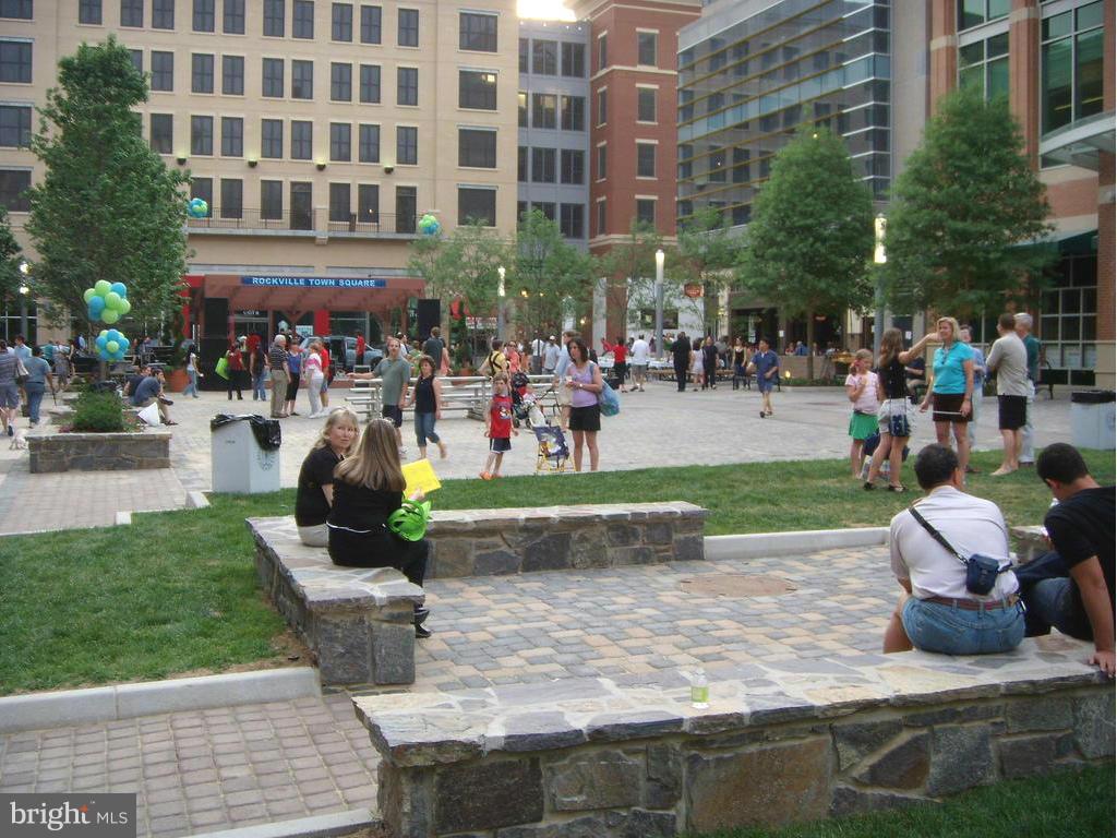 AMERICANA CENTRE - Residential