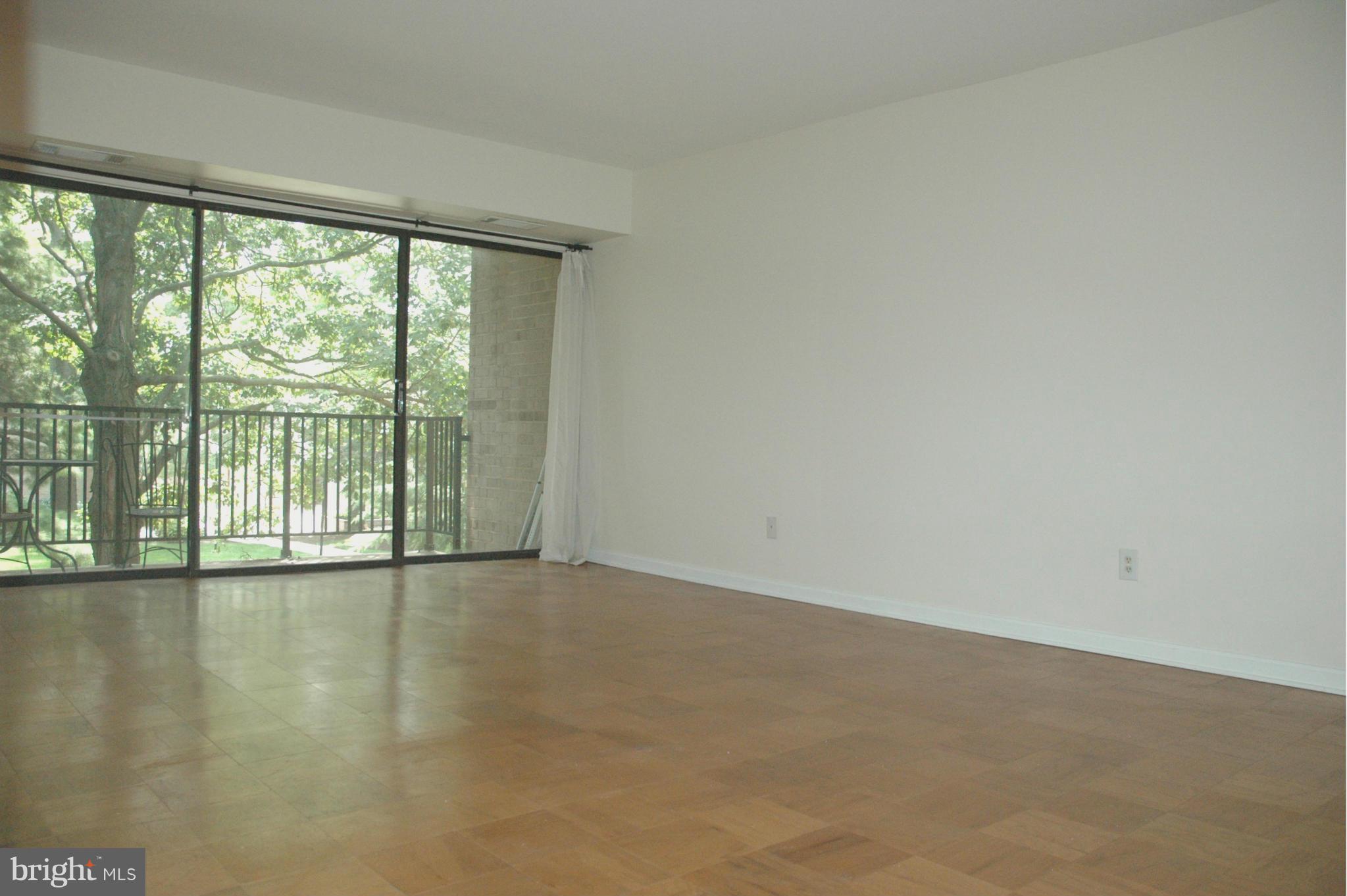 AMERICANA CENTRE - Residential