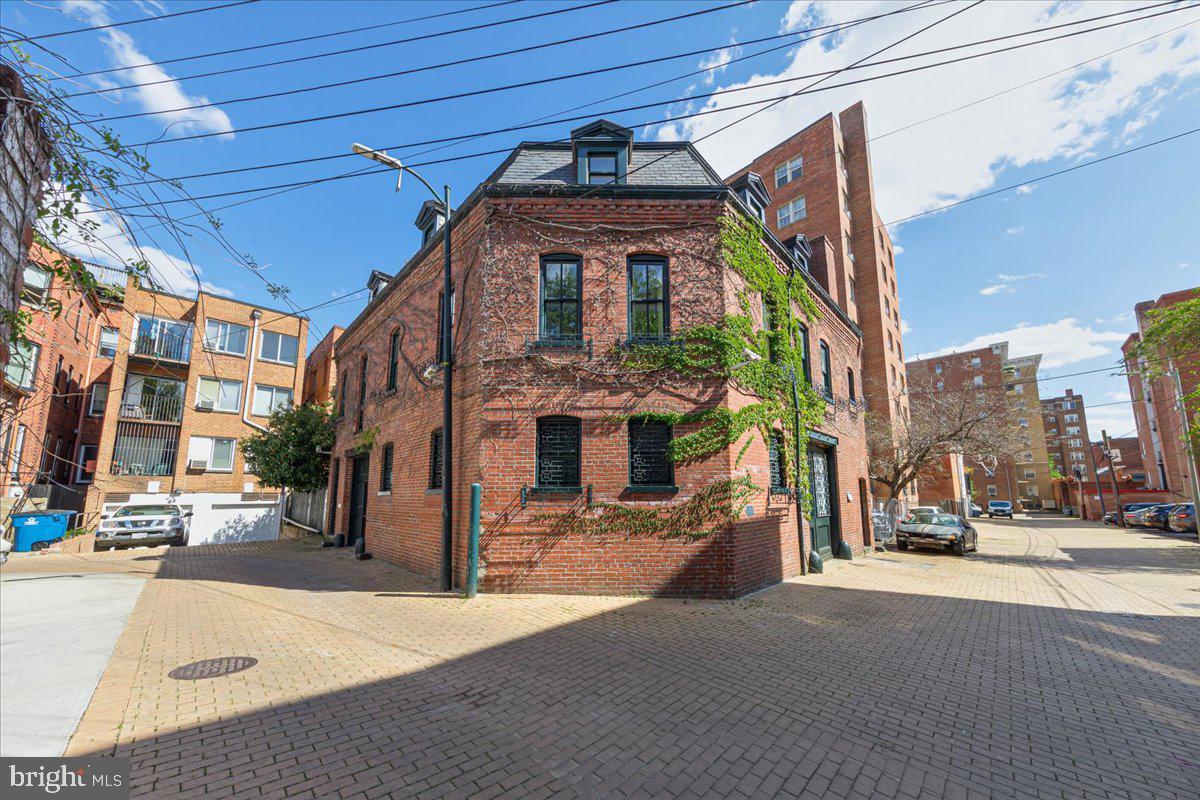 DUPONT CIRCLE - Residential