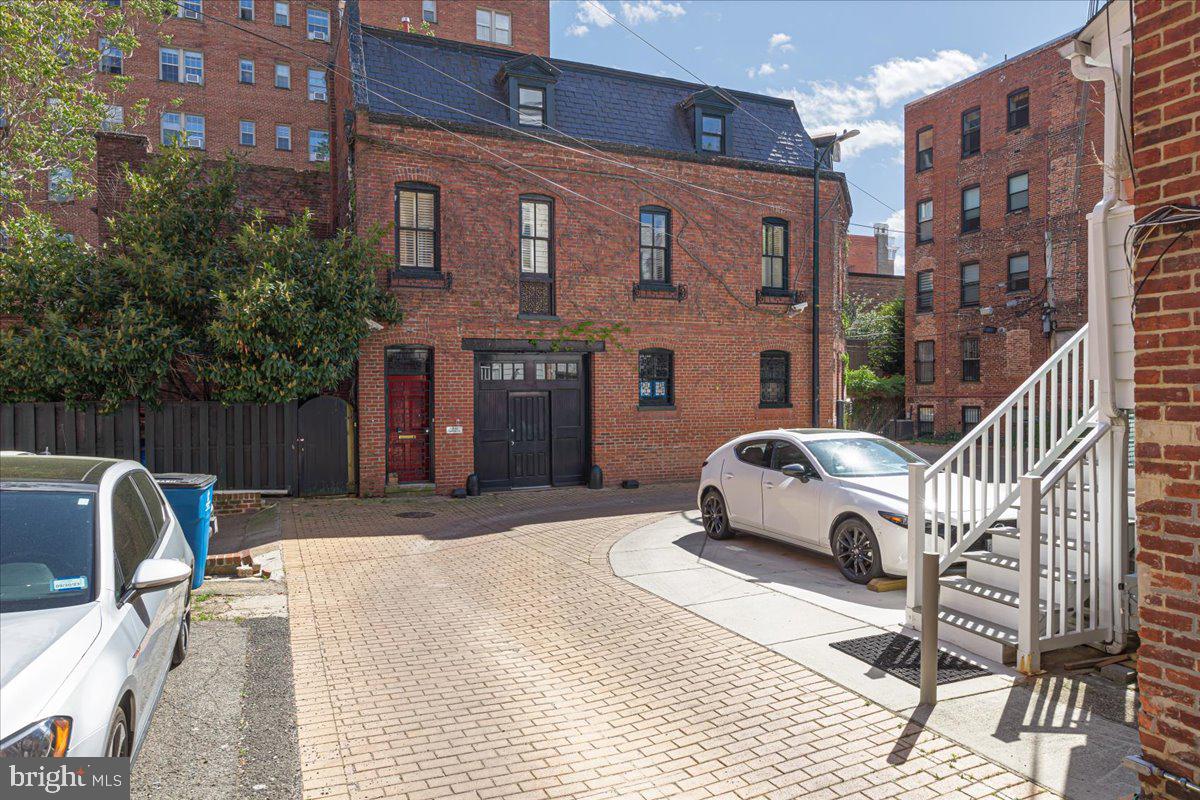 DUPONT CIRCLE - Residential