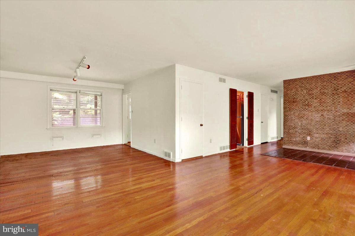 1419 CLAYTON ROAD