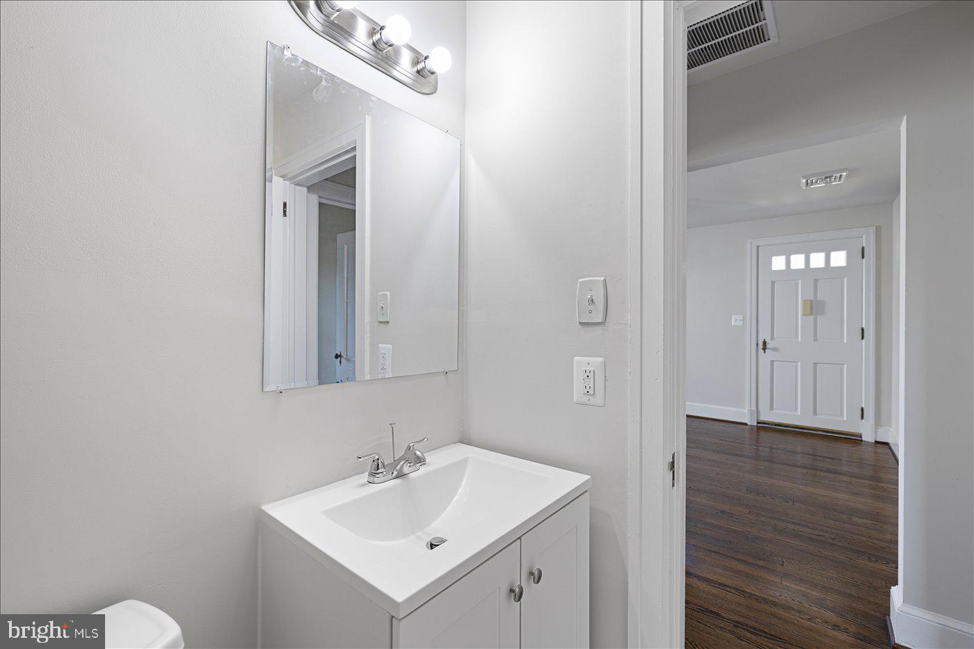 BELLVUE - Residential Lease