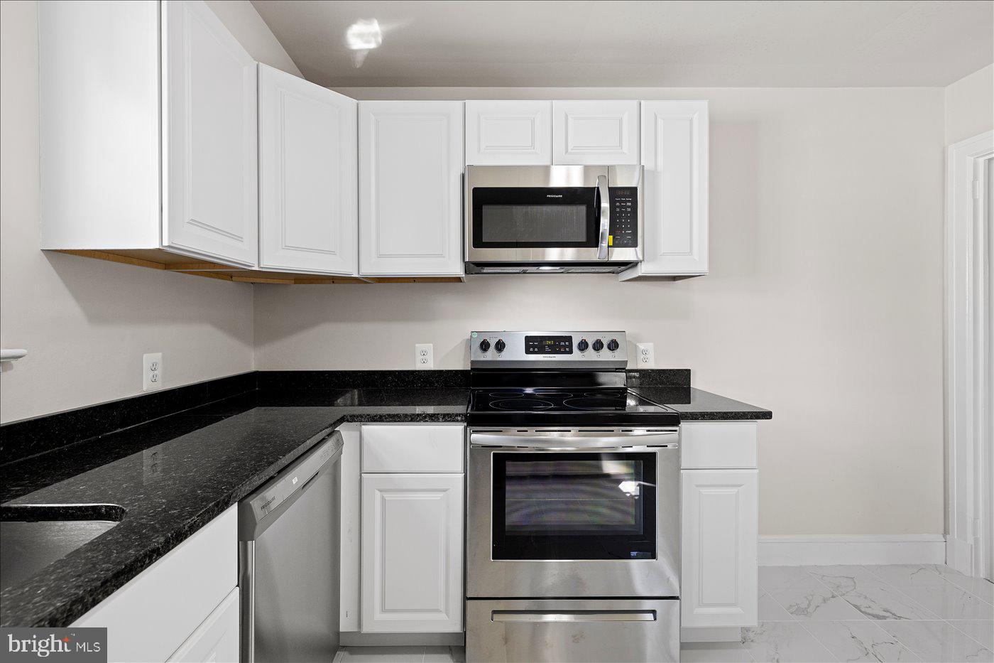 BELLVUE - Residential Lease