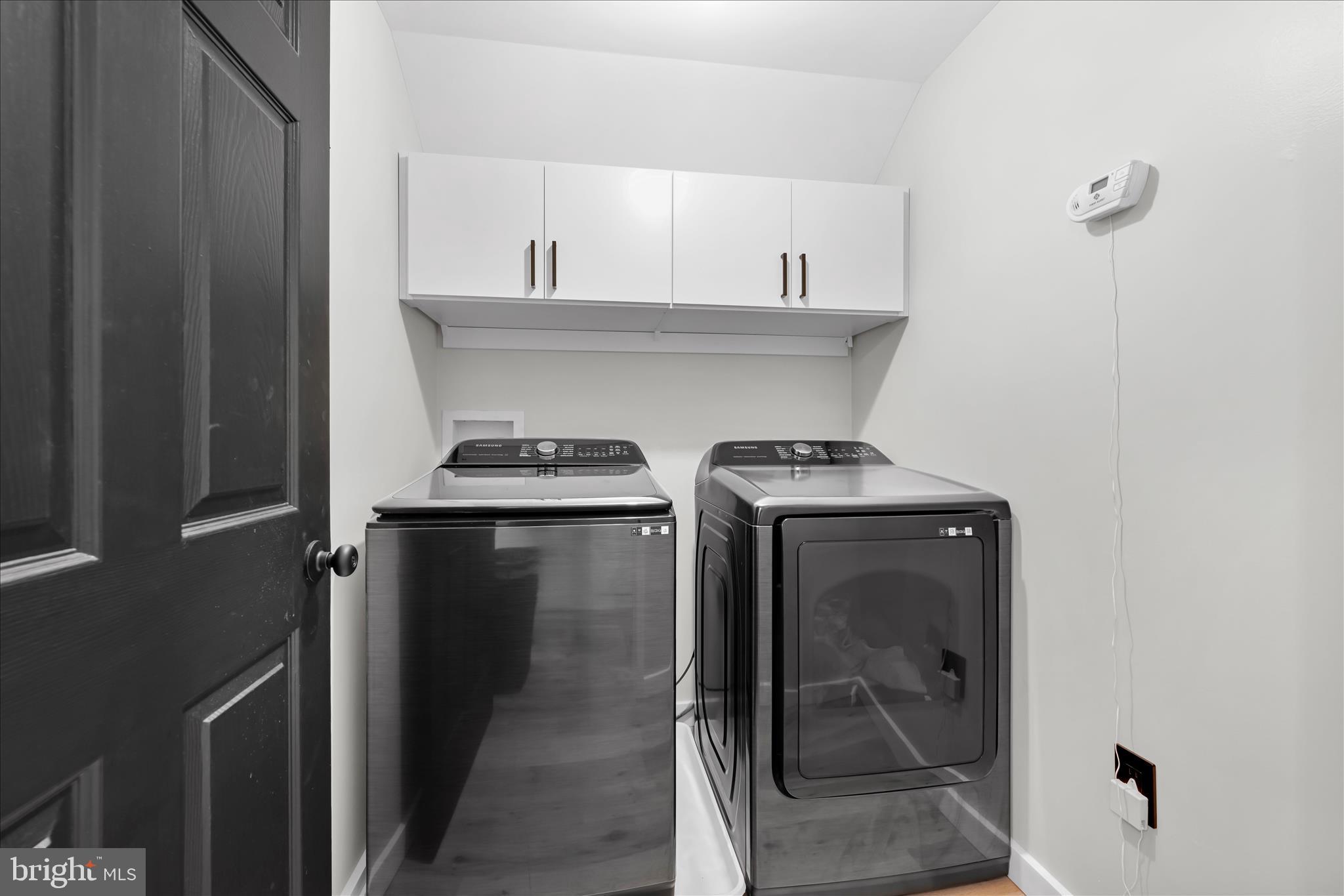 OAK LANE AREA - Residential