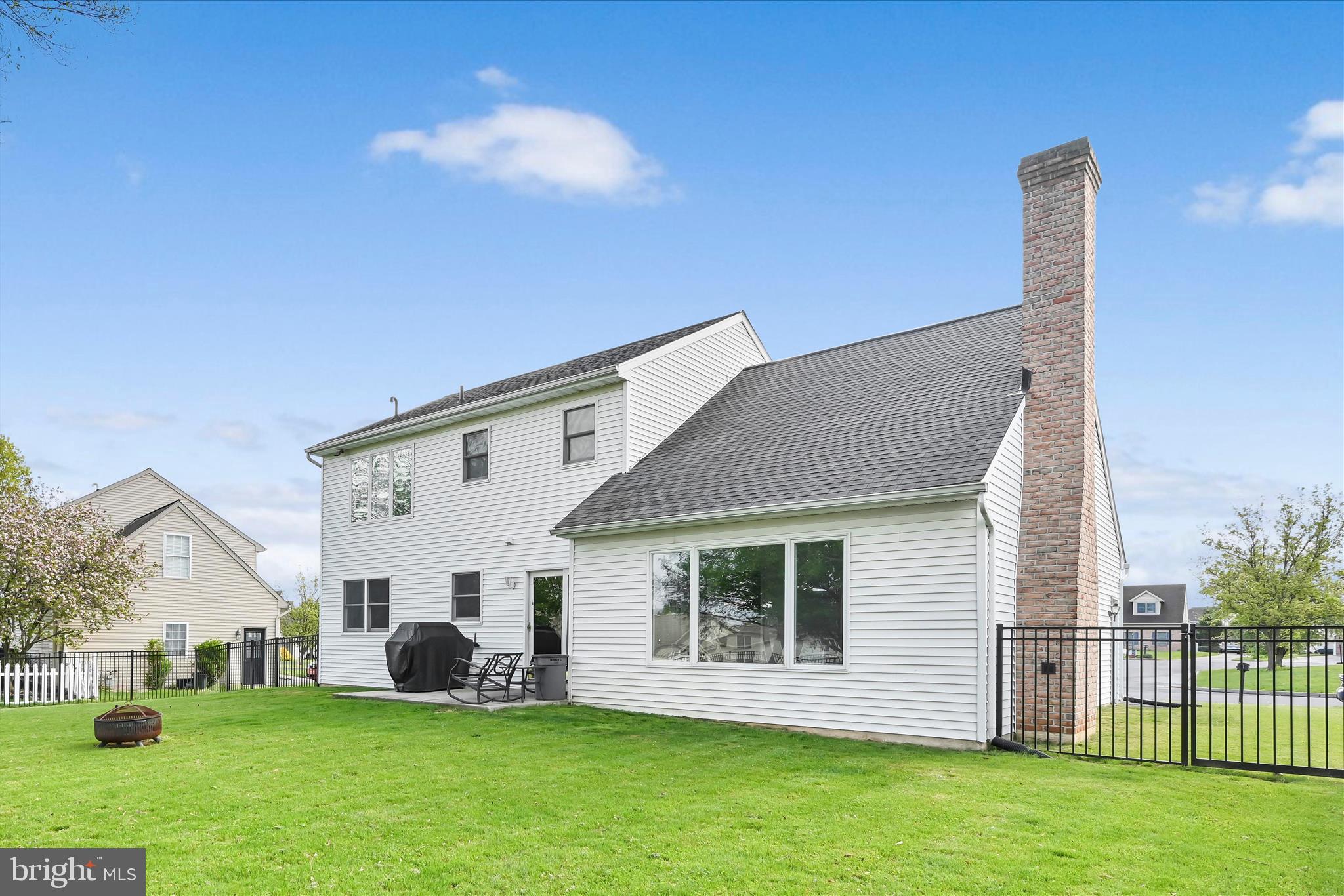 OAK LANE AREA - Residential