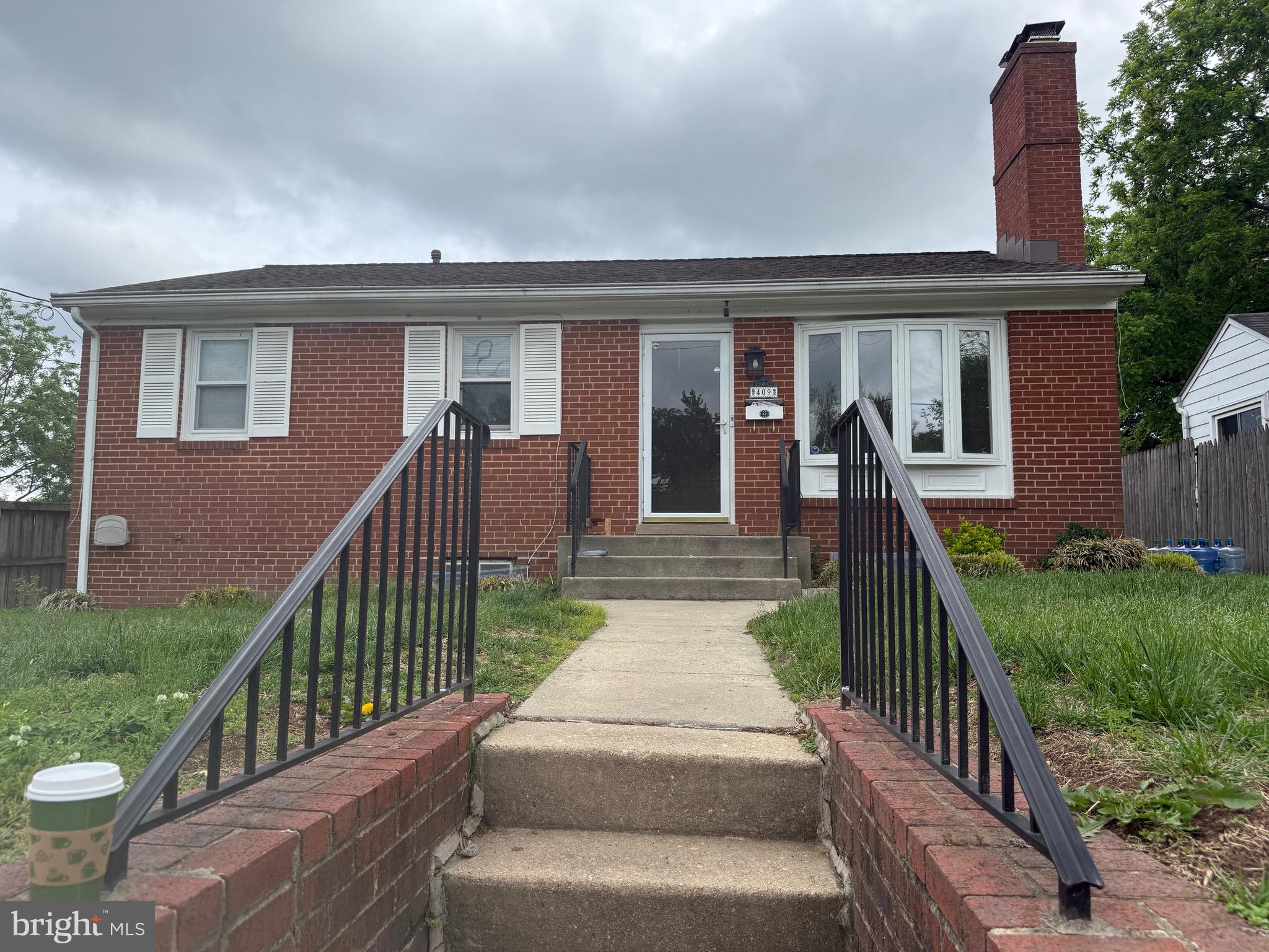 409 MCARTHUR DRIVE