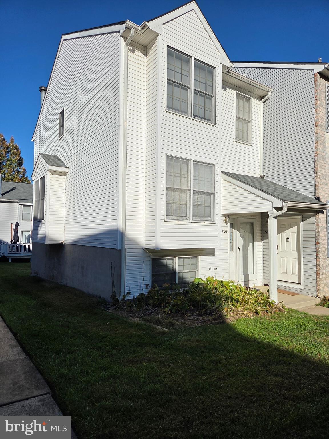 ELLICOTT MEADOWS - Residential Lease