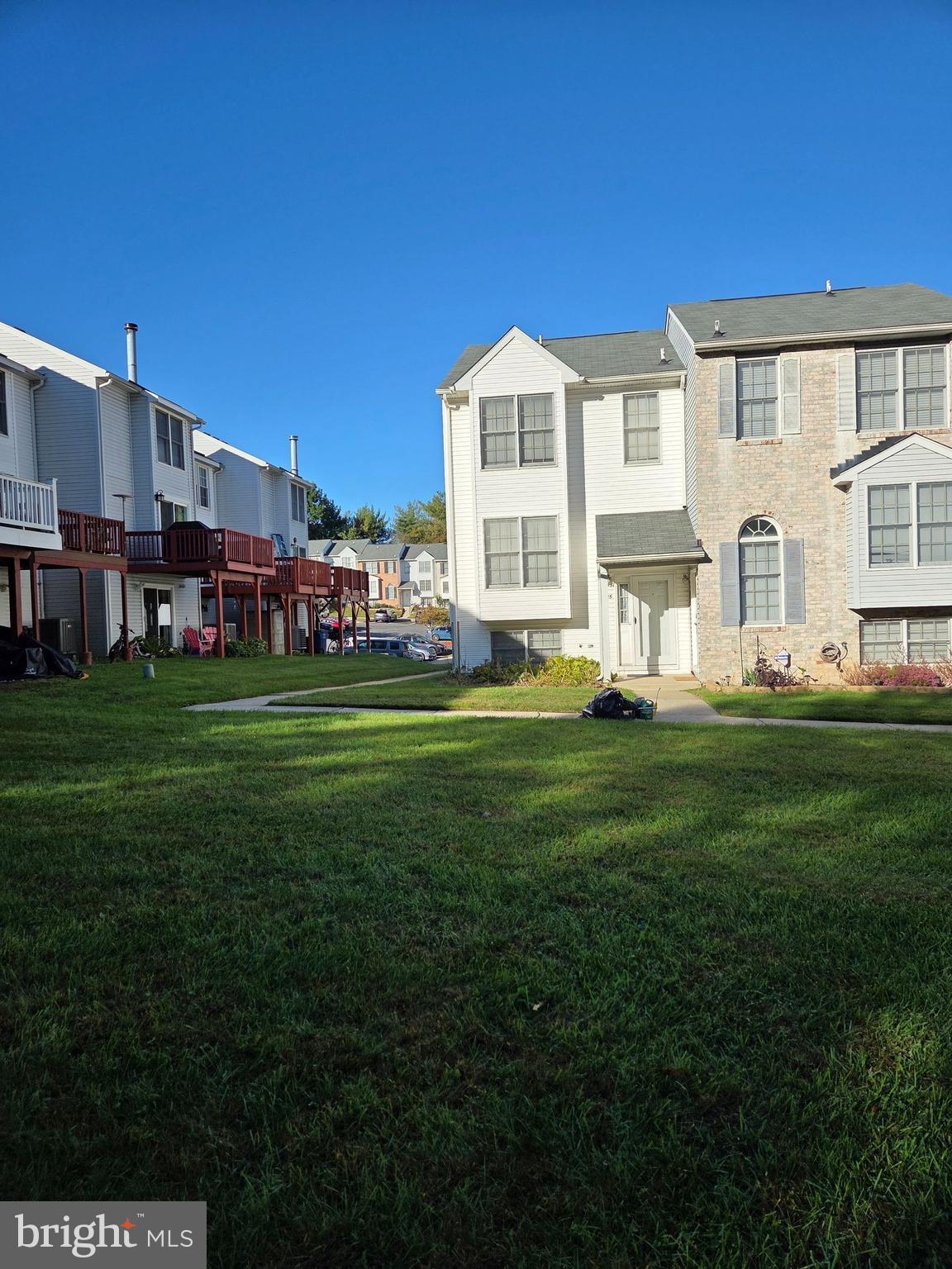 ELLICOTT MEADOWS - Residential Lease