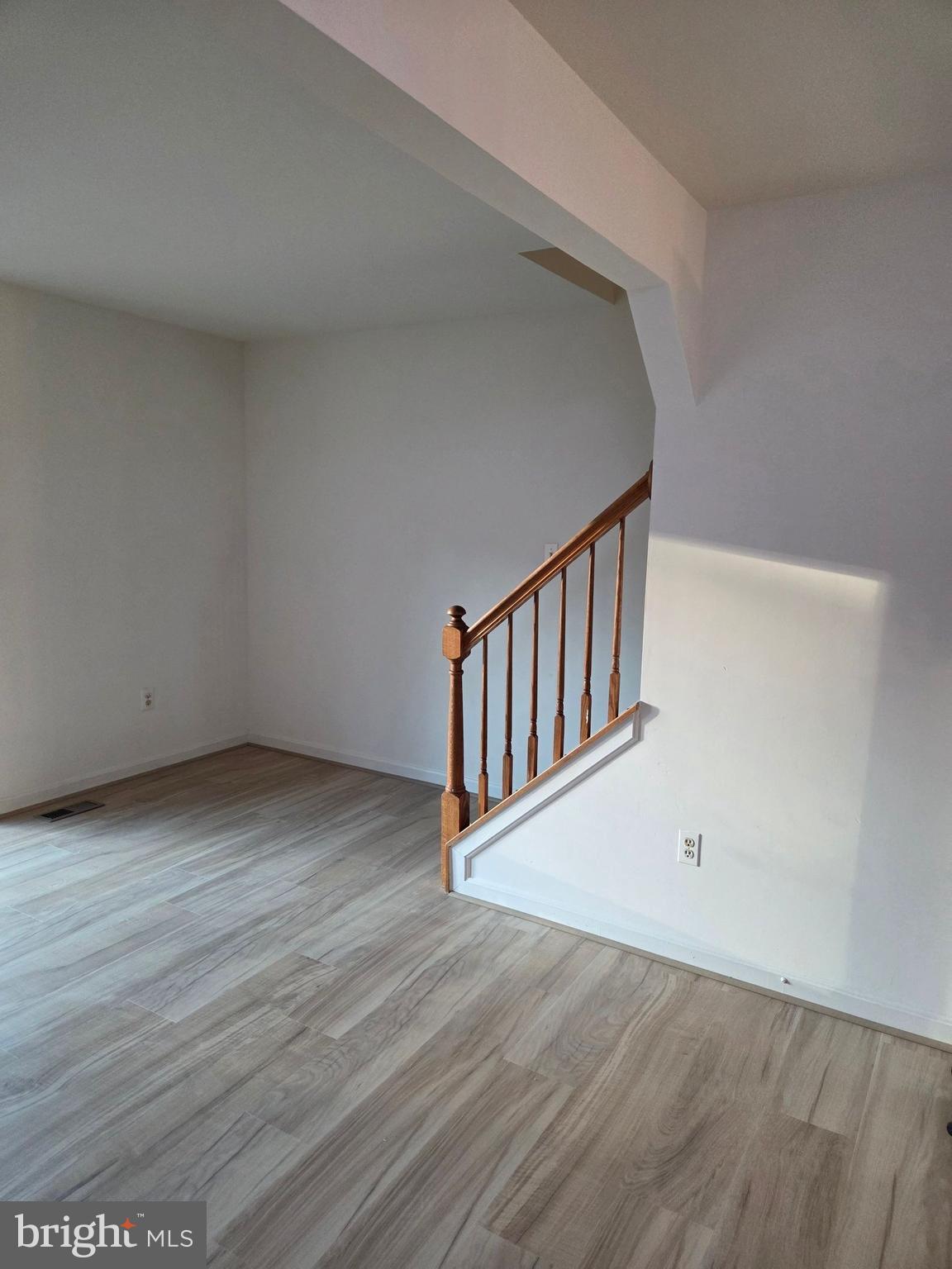 ELLICOTT MEADOWS - Residential Lease