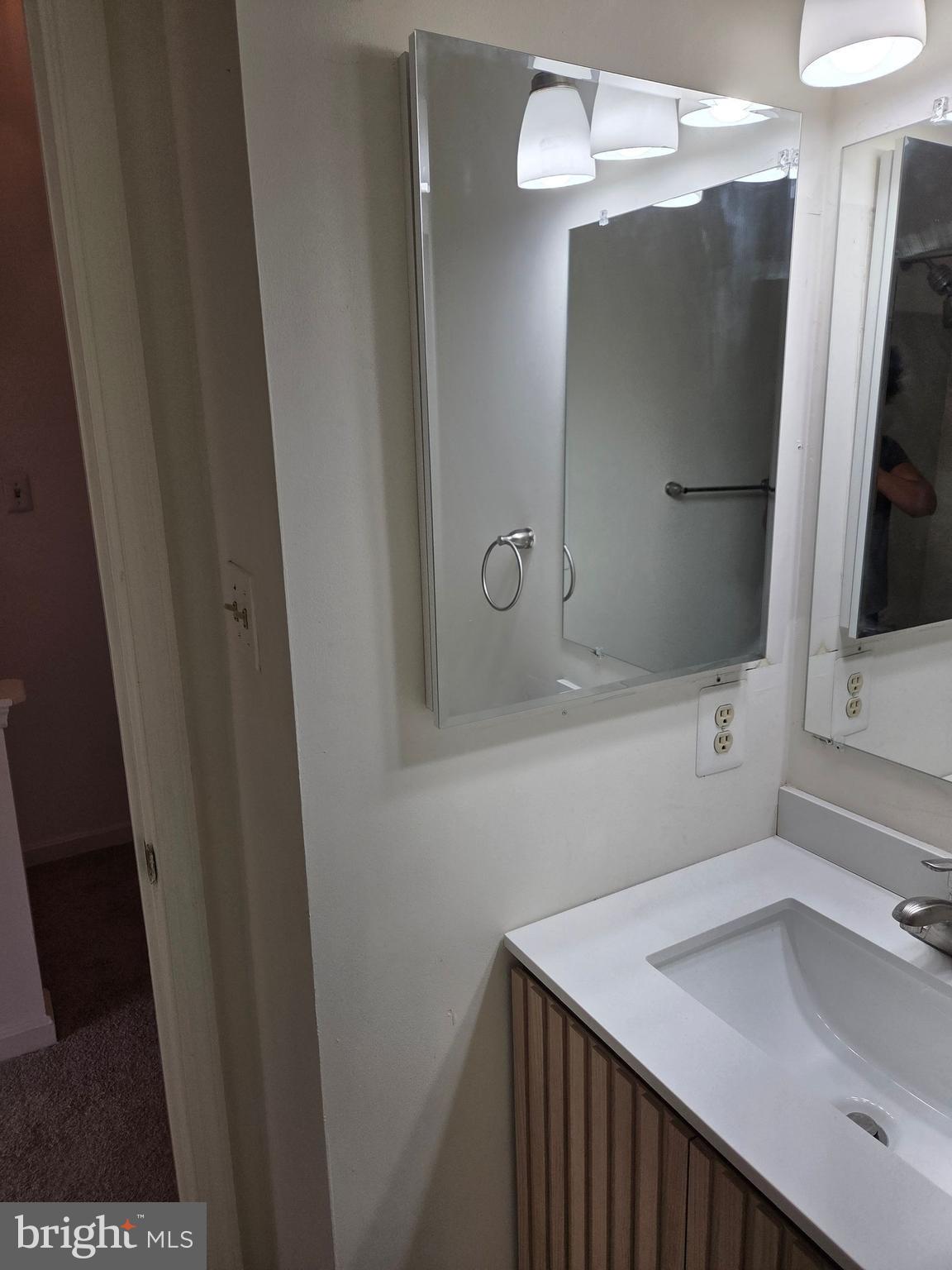 ELLICOTT MEADOWS - Residential Lease