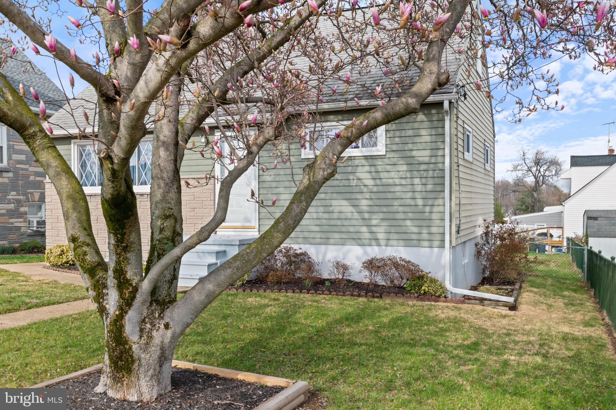 ROSELAND HEIGHTS - Residential