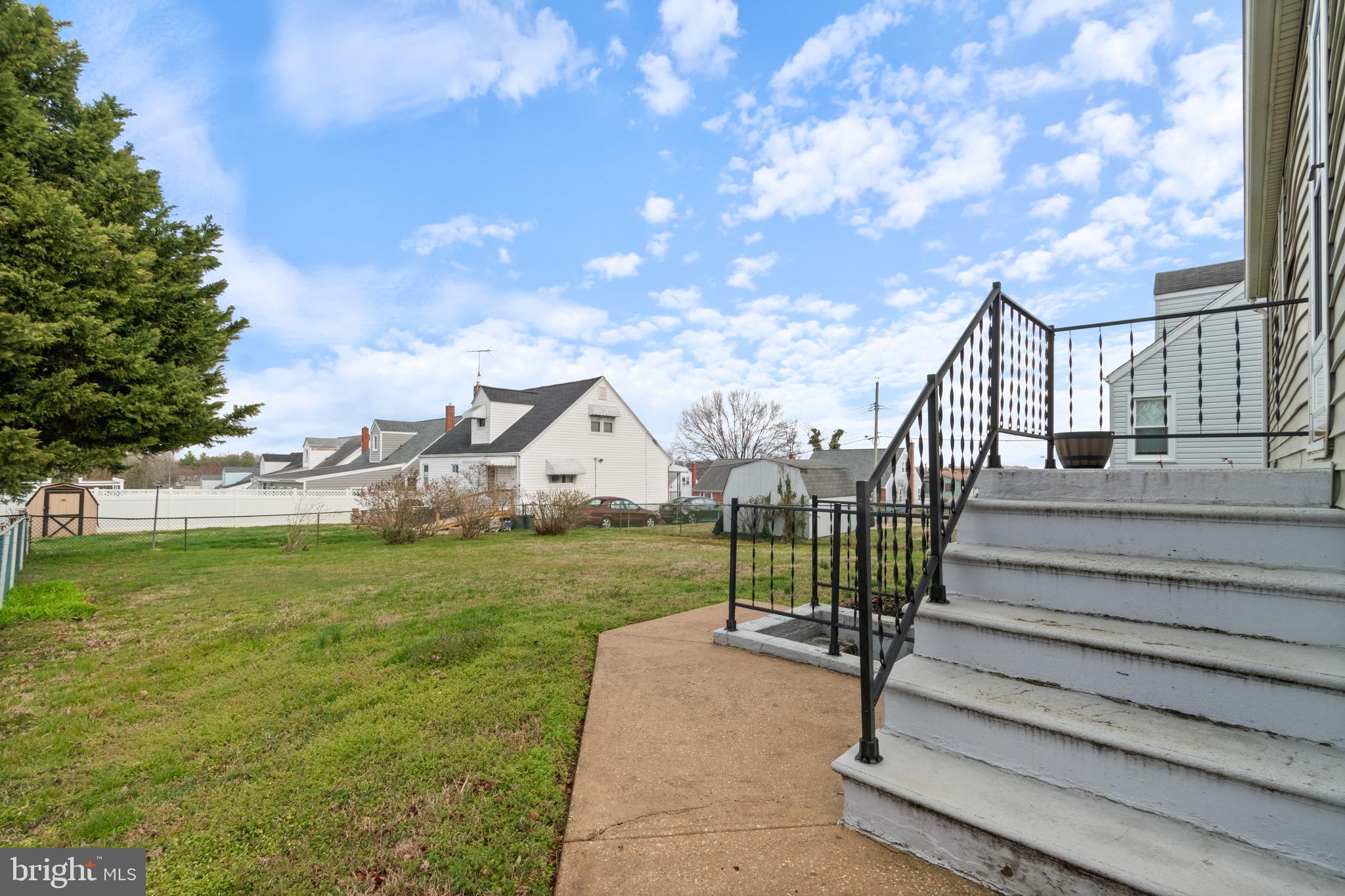 ROSELAND HEIGHTS - Residential