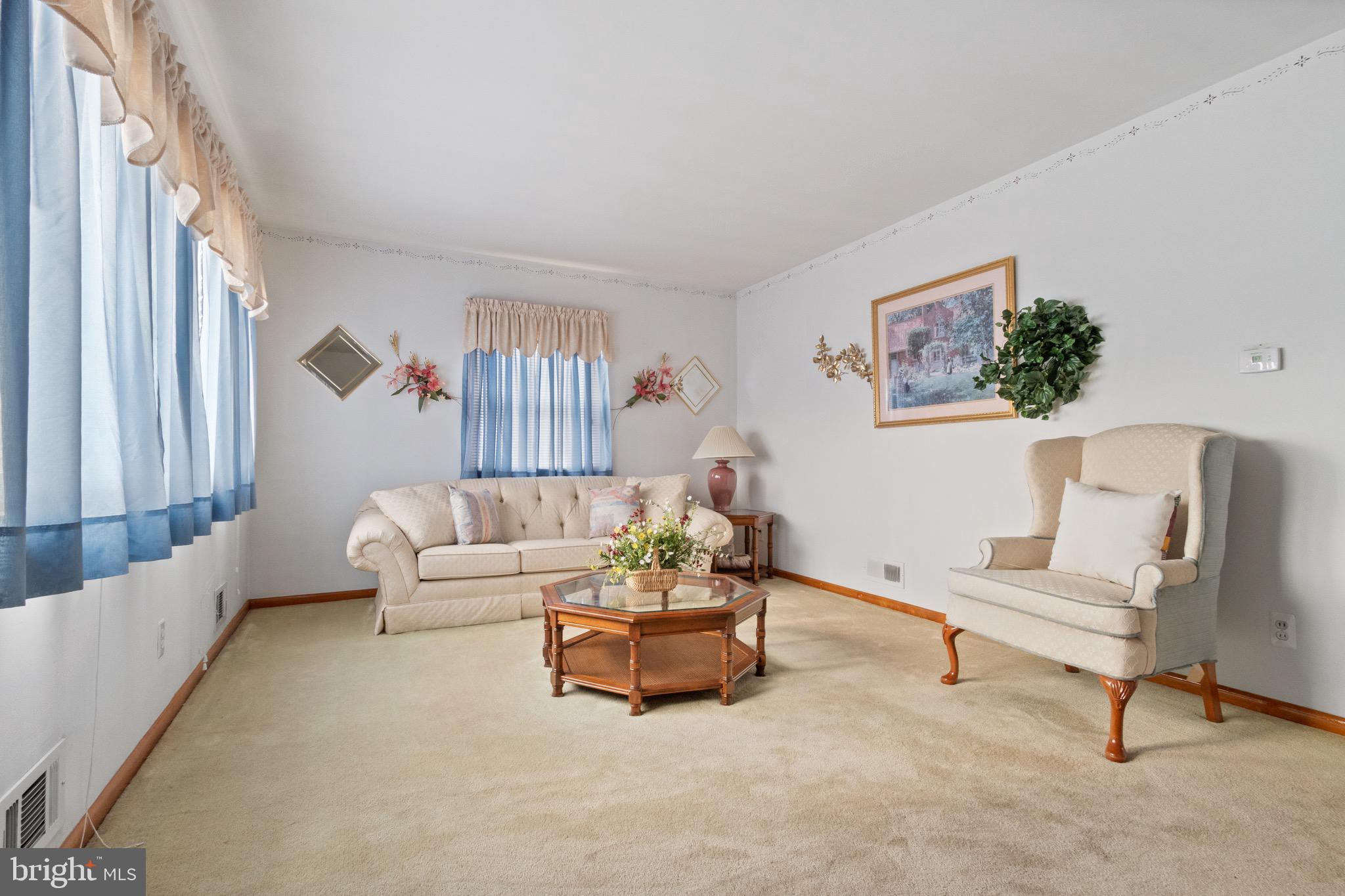 ROSELAND HEIGHTS - Residential