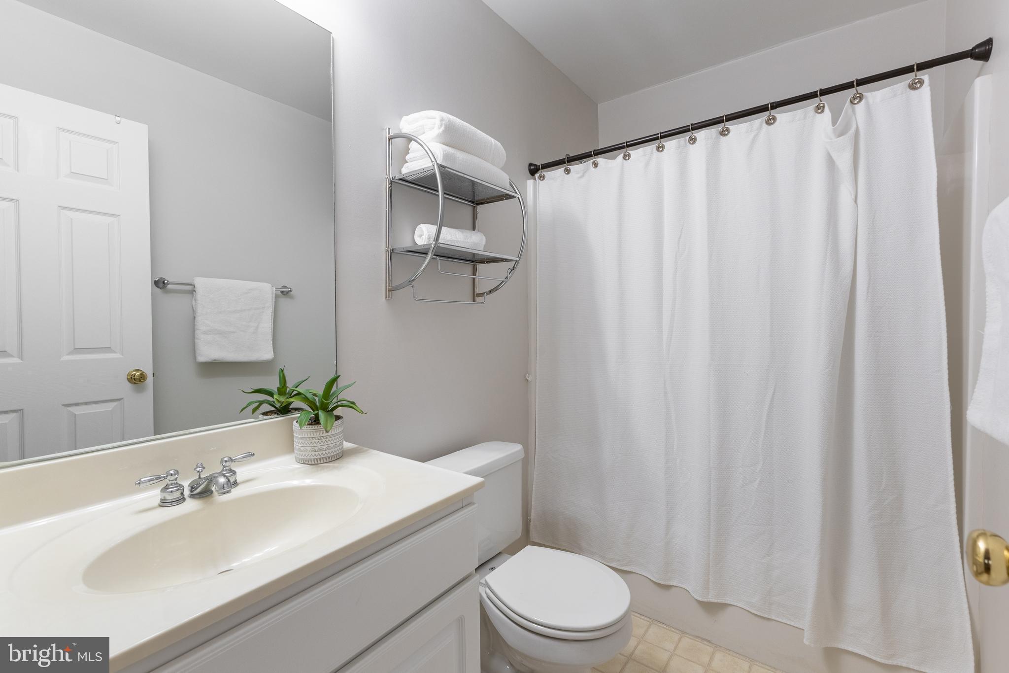 SIENNA WOODS - Residential