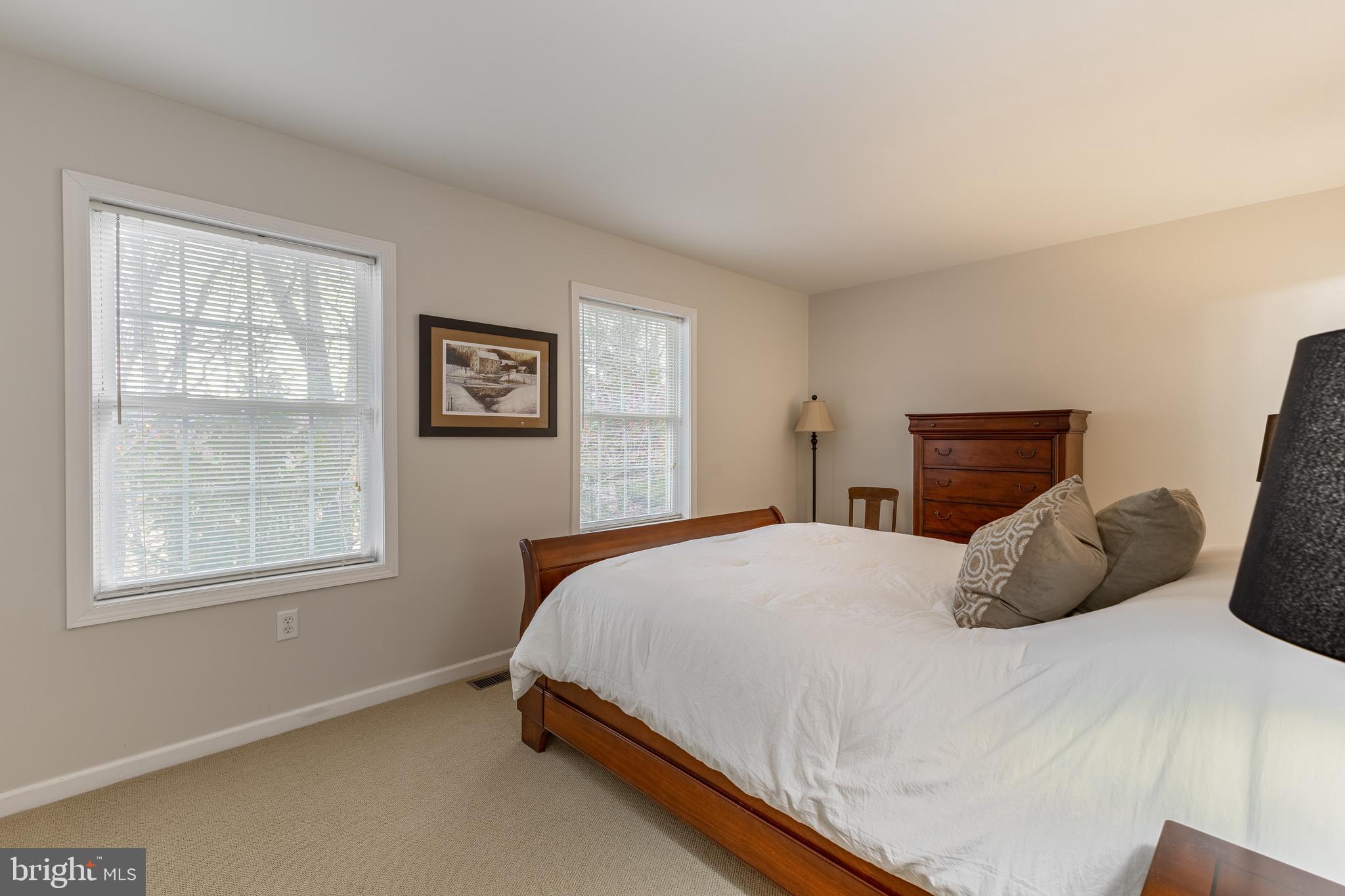 SIENNA WOODS - Residential