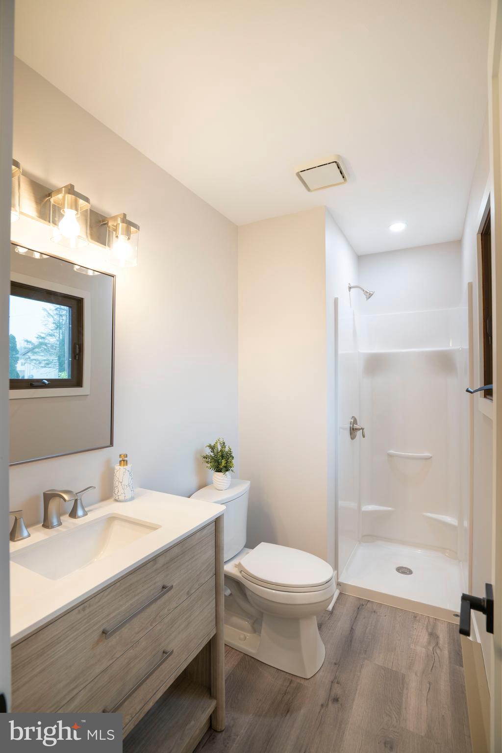 AARON VILLAGE - Residential