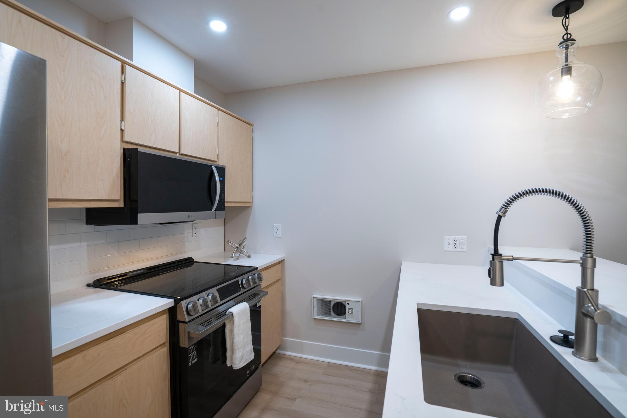 AARON VILLAGE - Residential