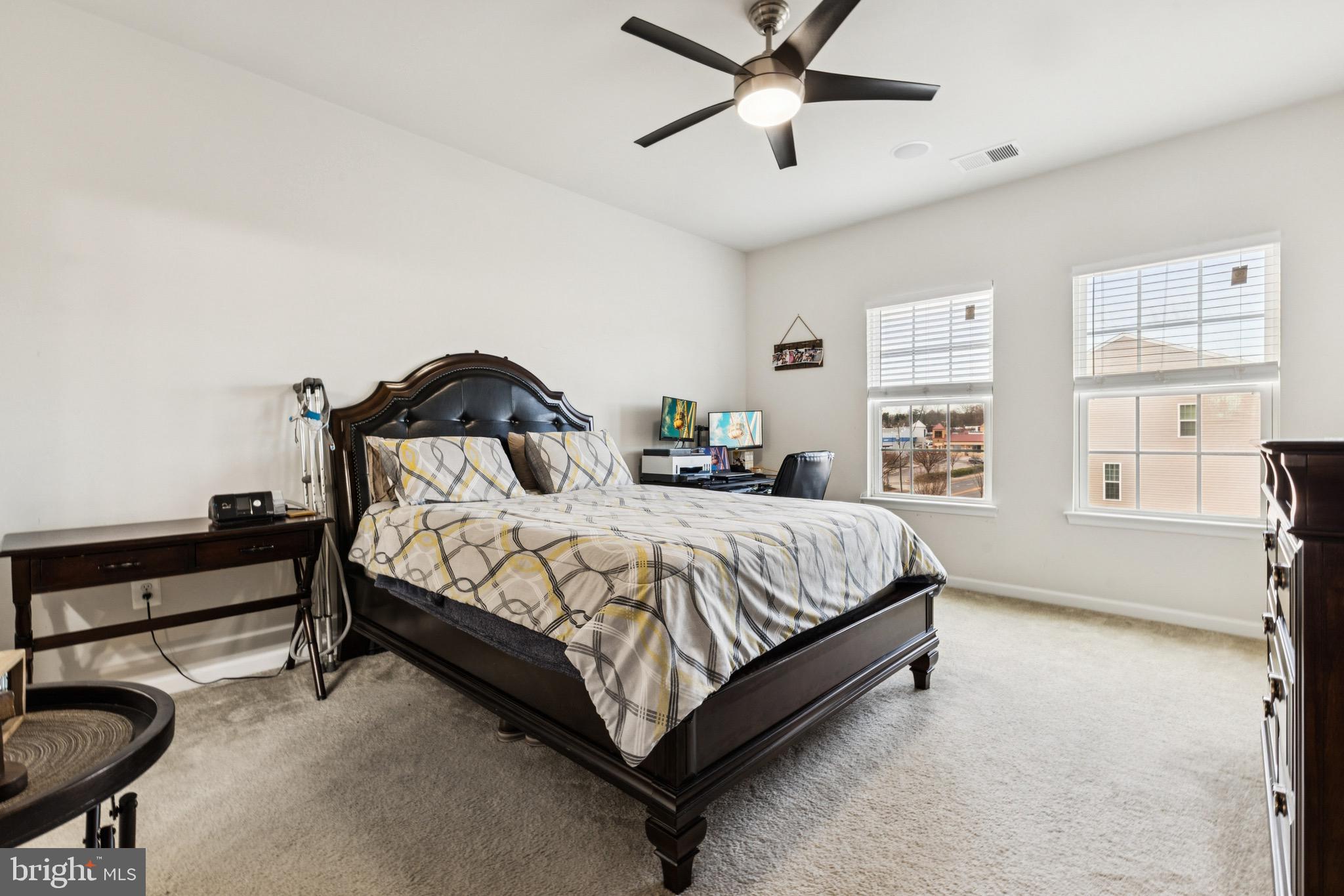 FEATHERSTONE STATION CONDOMINIUMS - Residential