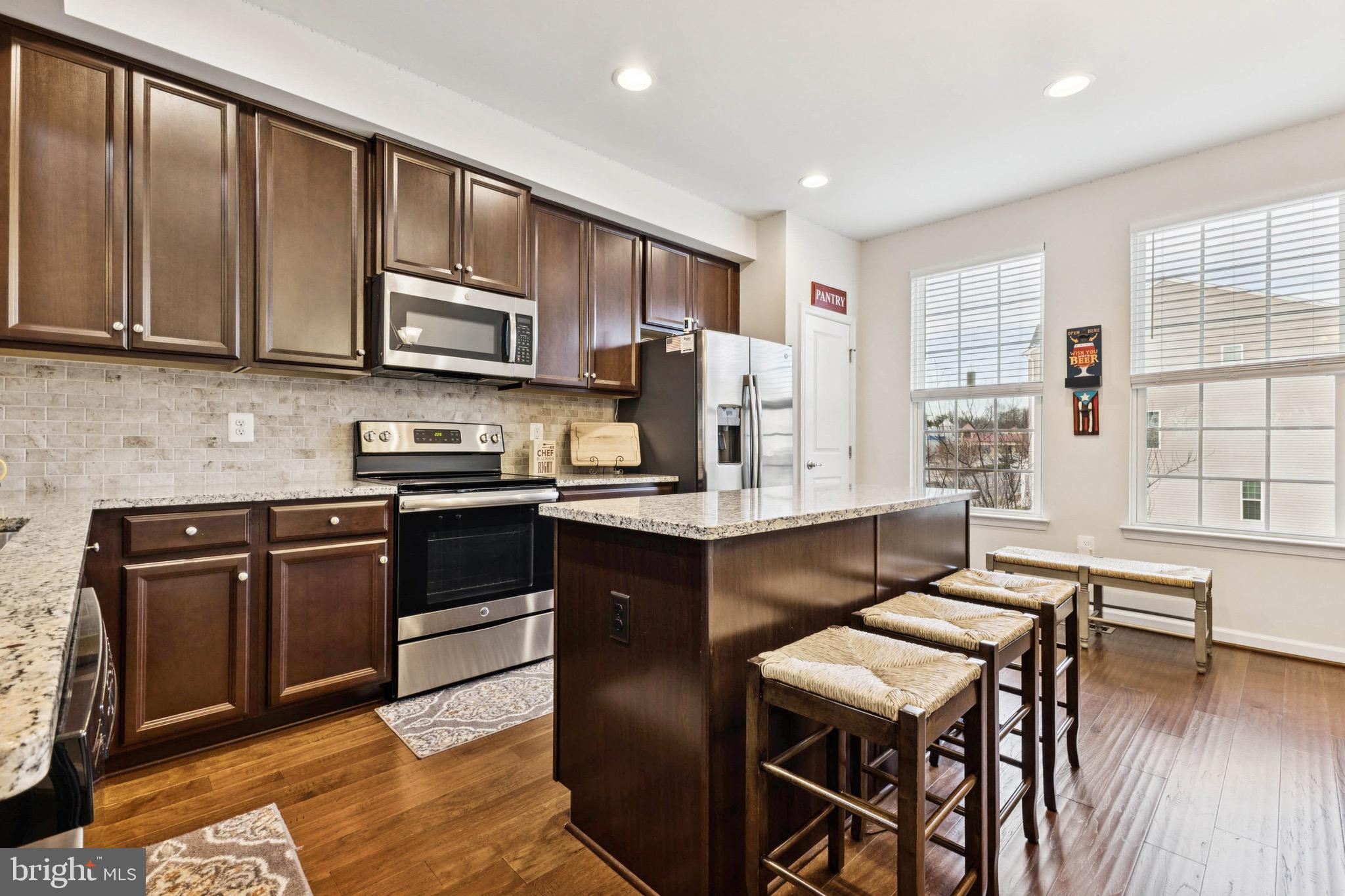 FEATHERSTONE STATION CONDOMINIUMS - Residential