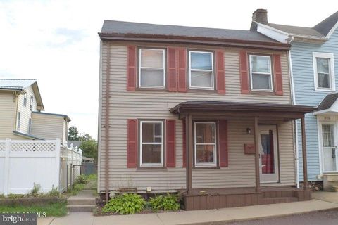 356 PINE ST DANVILLE PA 17821
