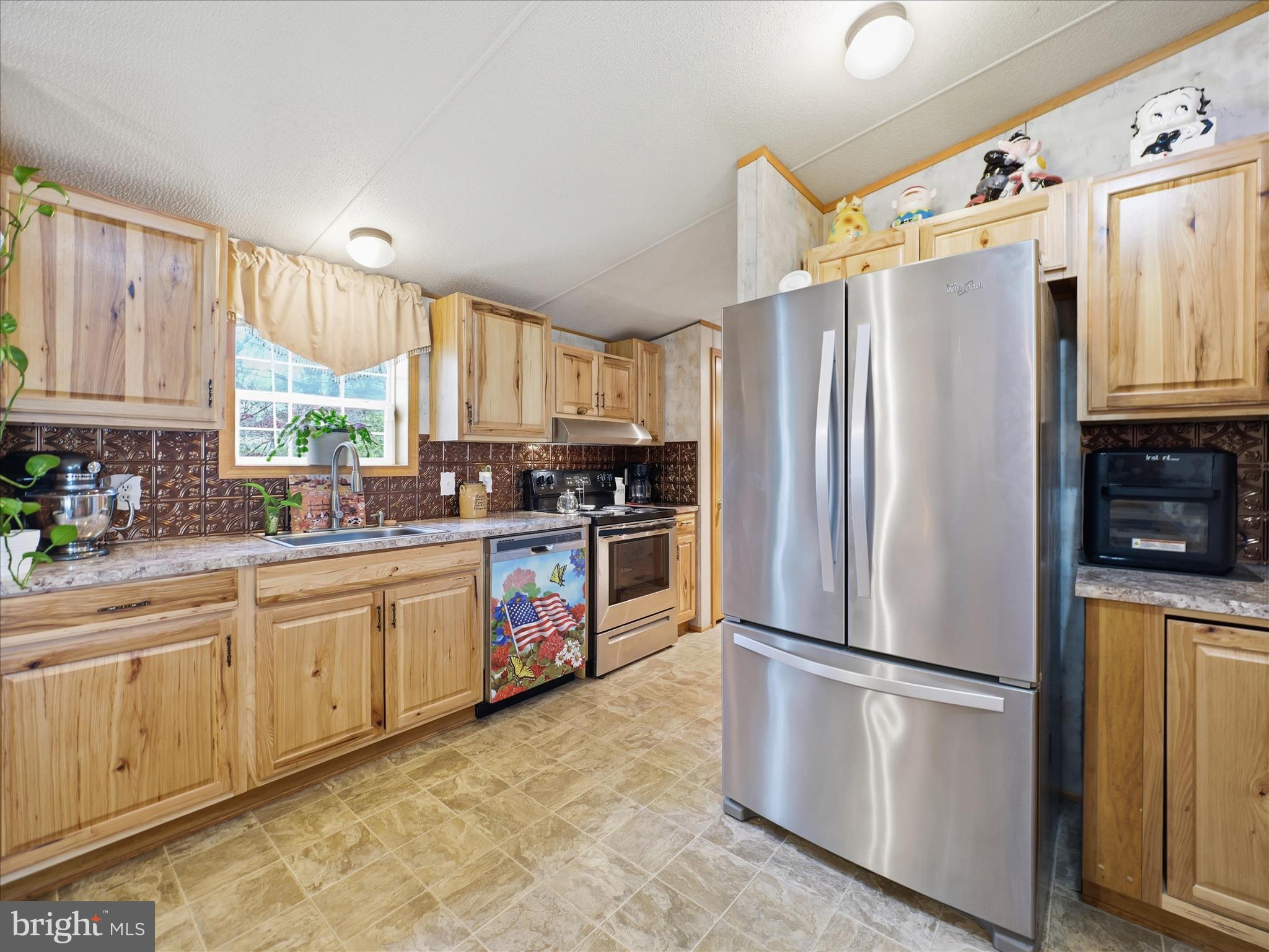 APPLEWAY - Residential