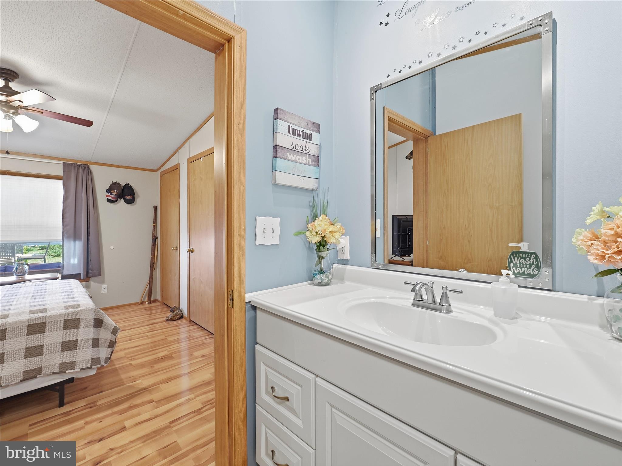 APPLEWAY - Residential