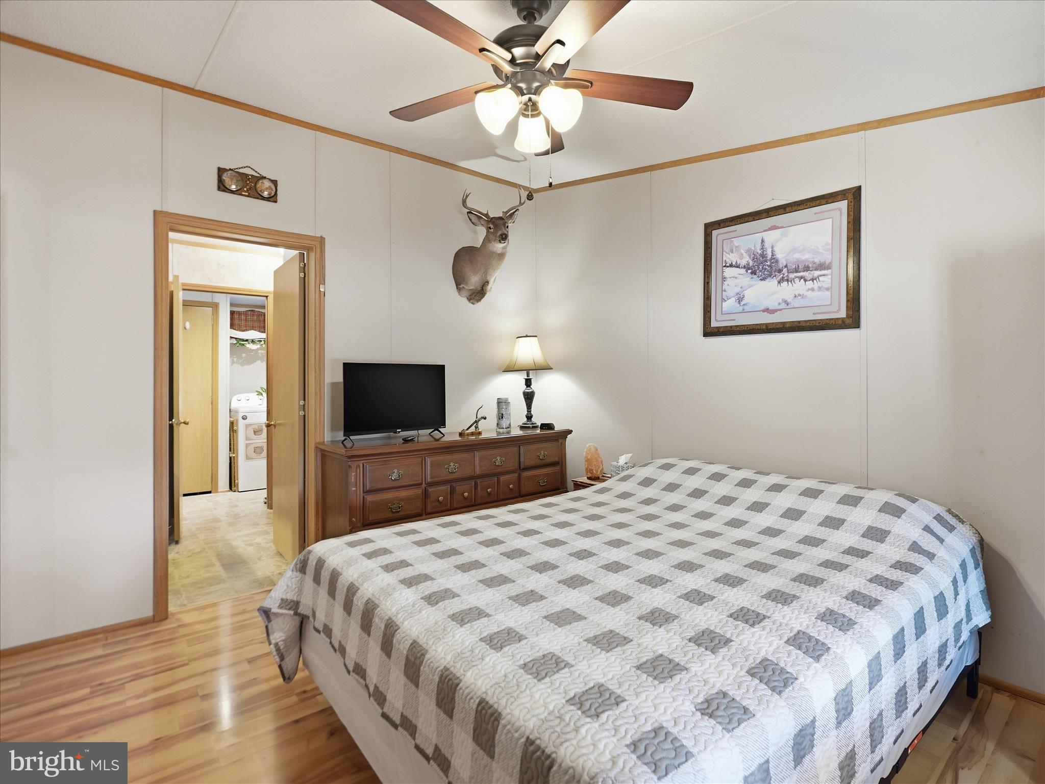 APPLEWAY - Residential