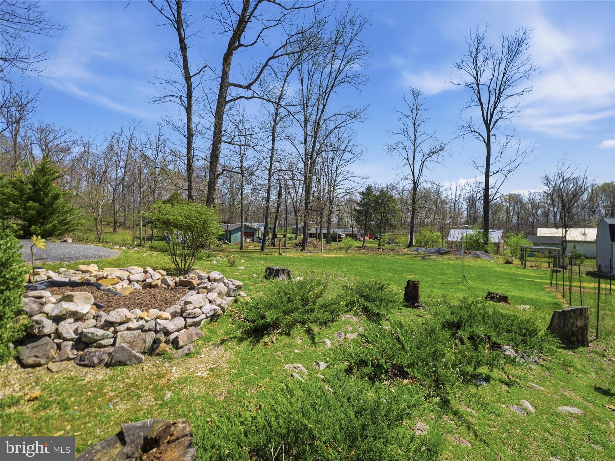 APPLEWAY - Residential