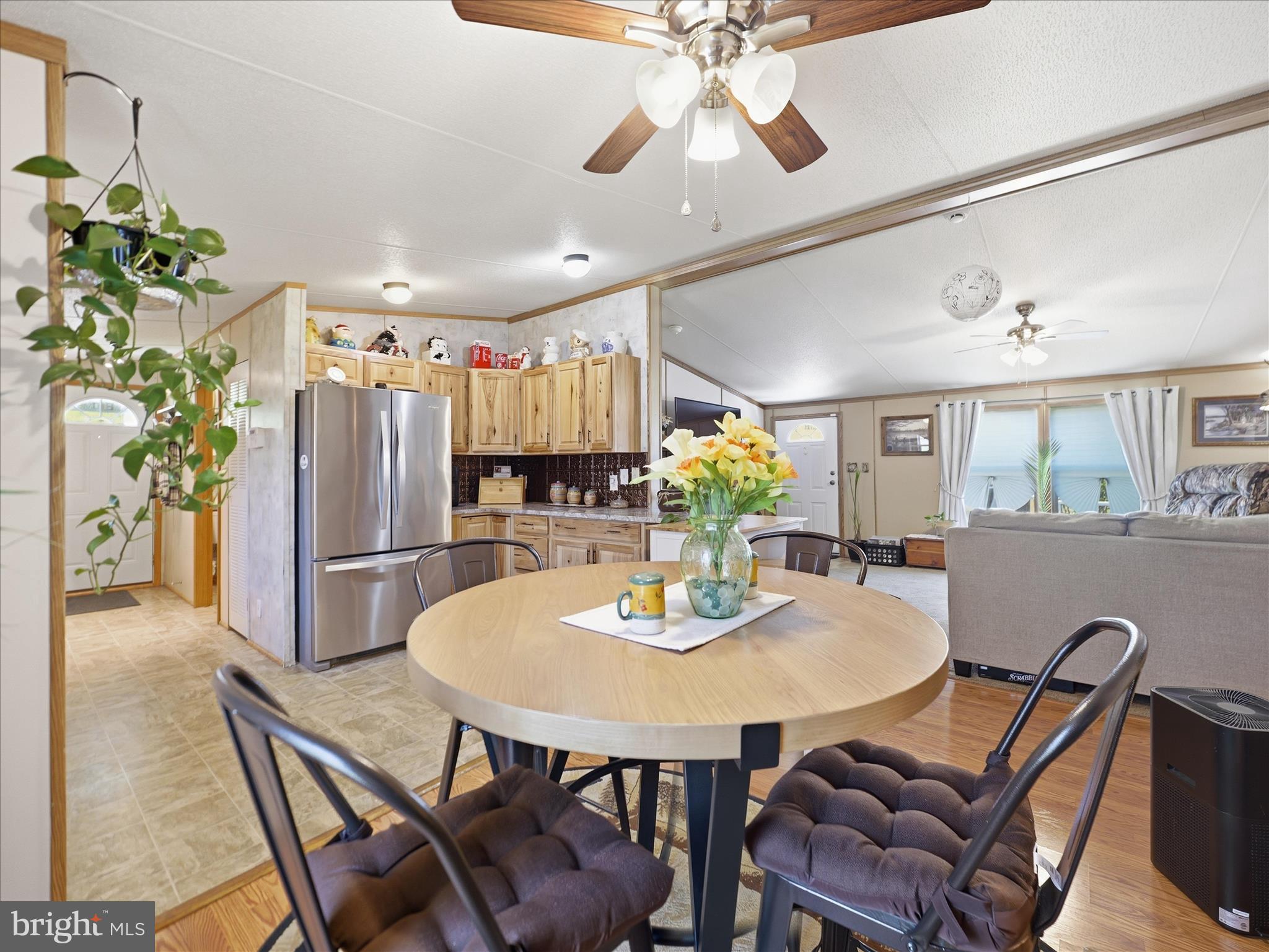 APPLEWAY - Residential