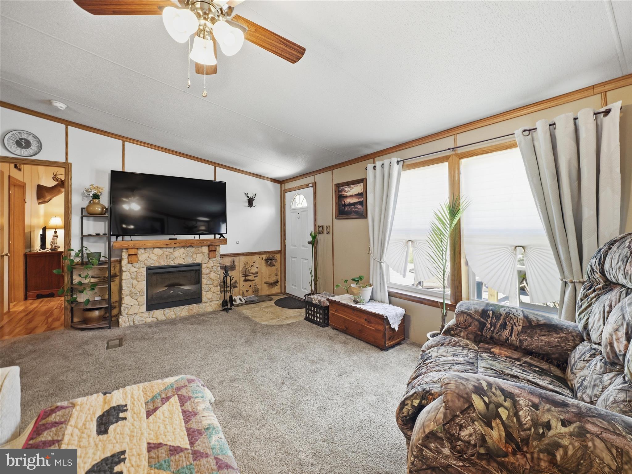 APPLEWAY - Residential