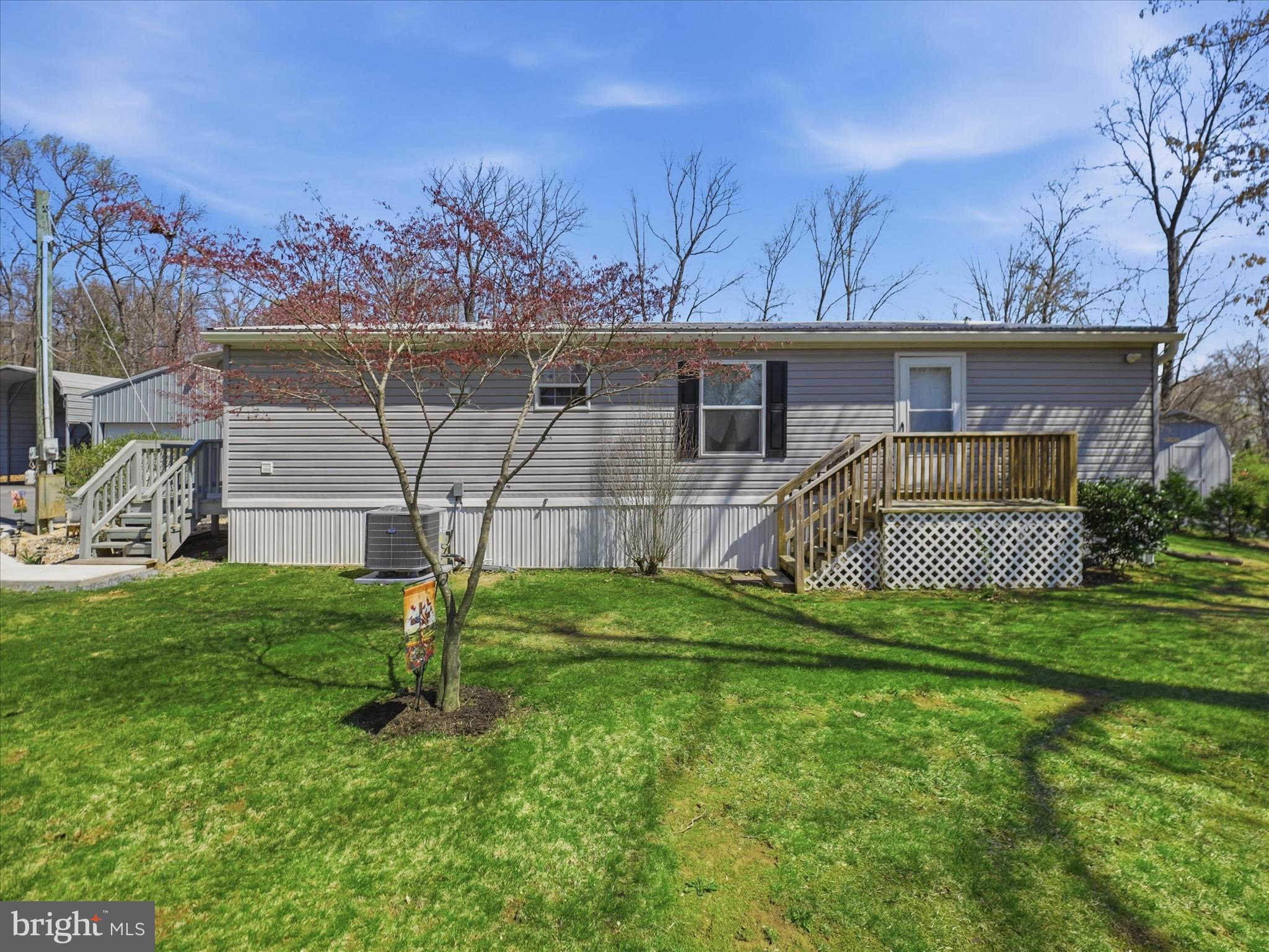 APPLEWAY - Residential