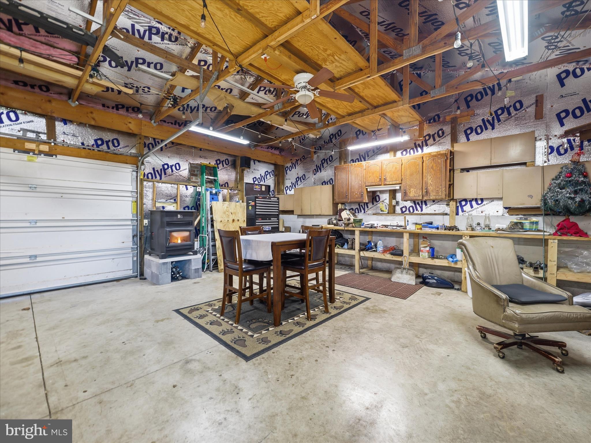 APPLEWAY - Residential