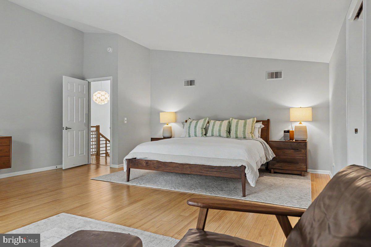 SOLEBURY MOUNT EST - Residential