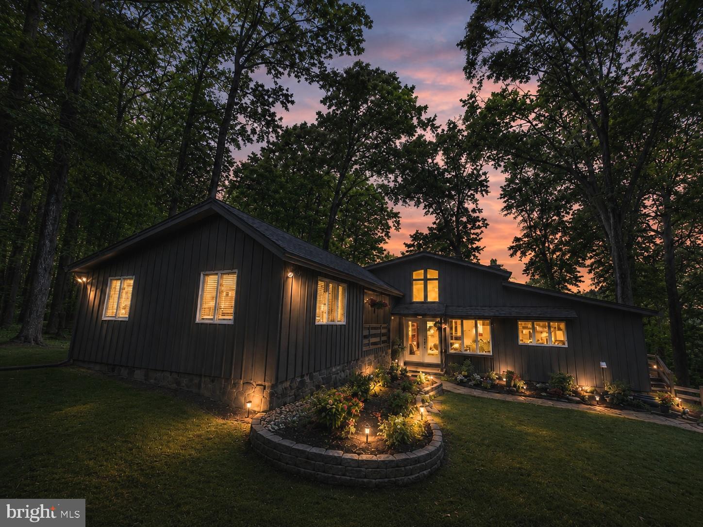 SOLEBURY MOUNT EST - Residential