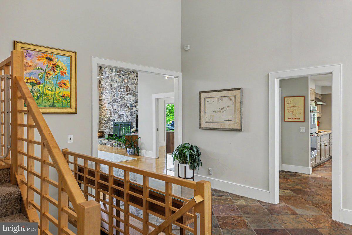 SOLEBURY MOUNT EST - Residential