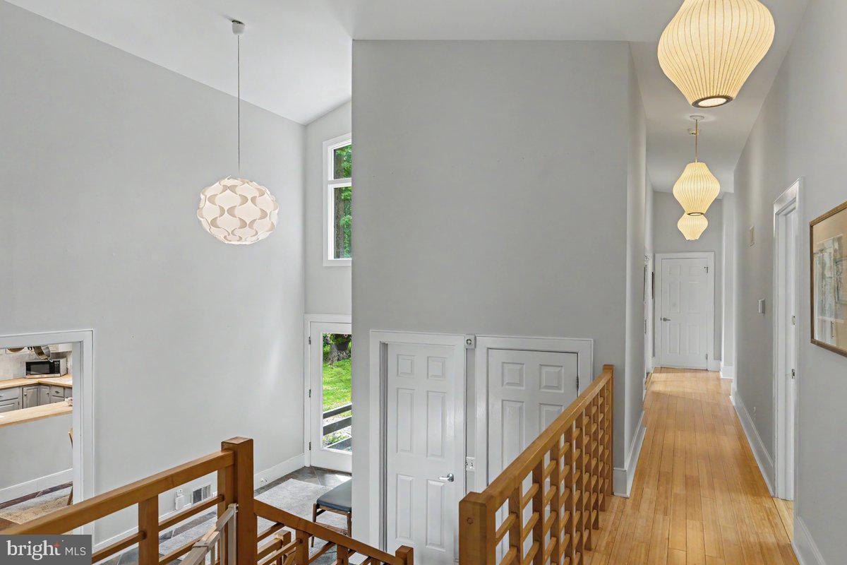 SOLEBURY MOUNT EST - Residential