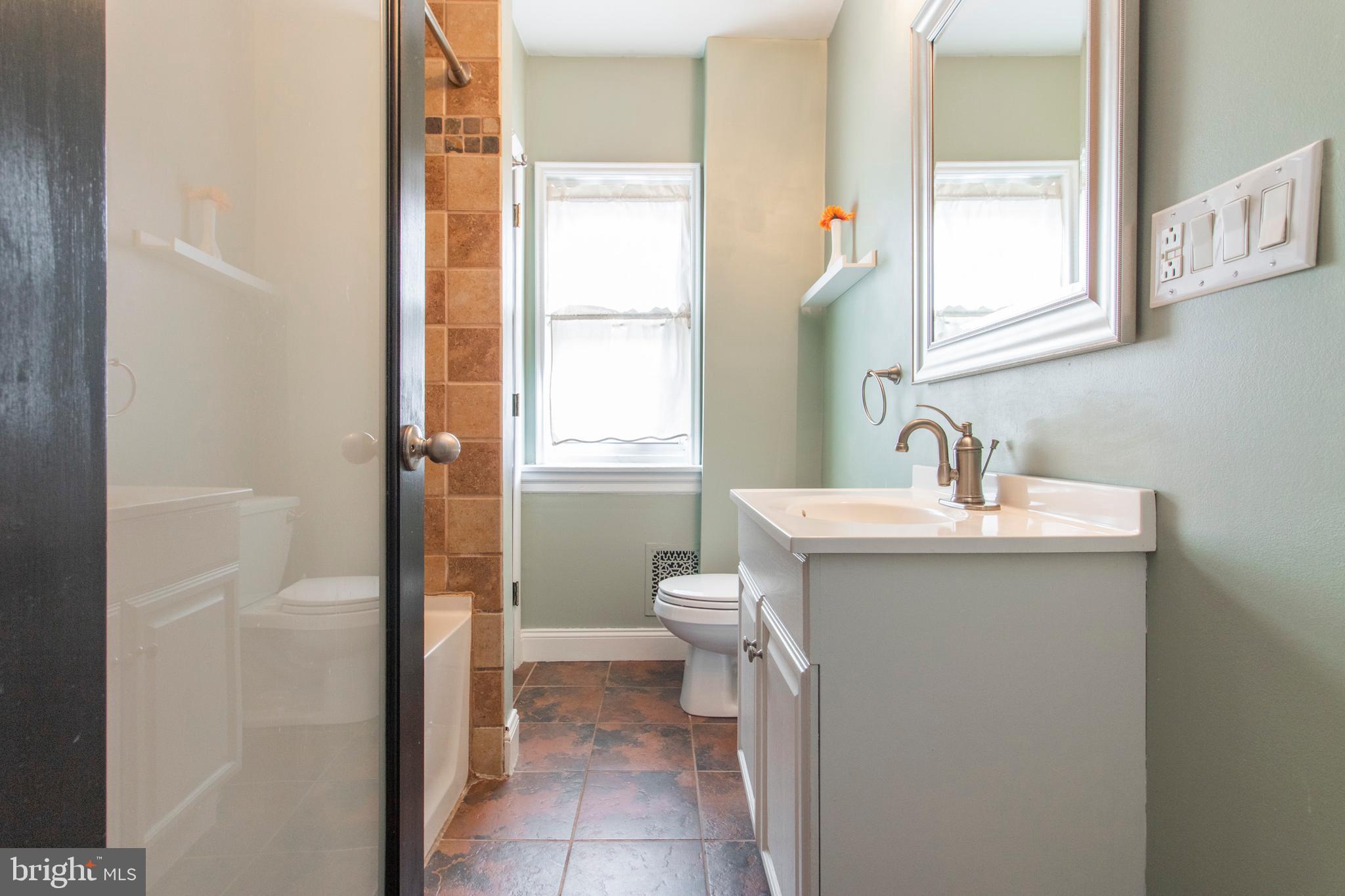 ROXBOROUGH - Residential