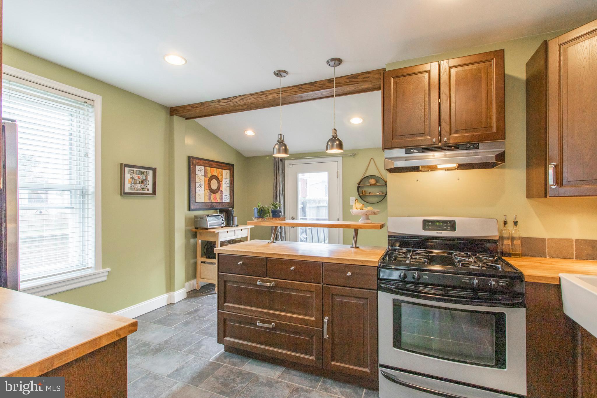 ROXBOROUGH - Residential