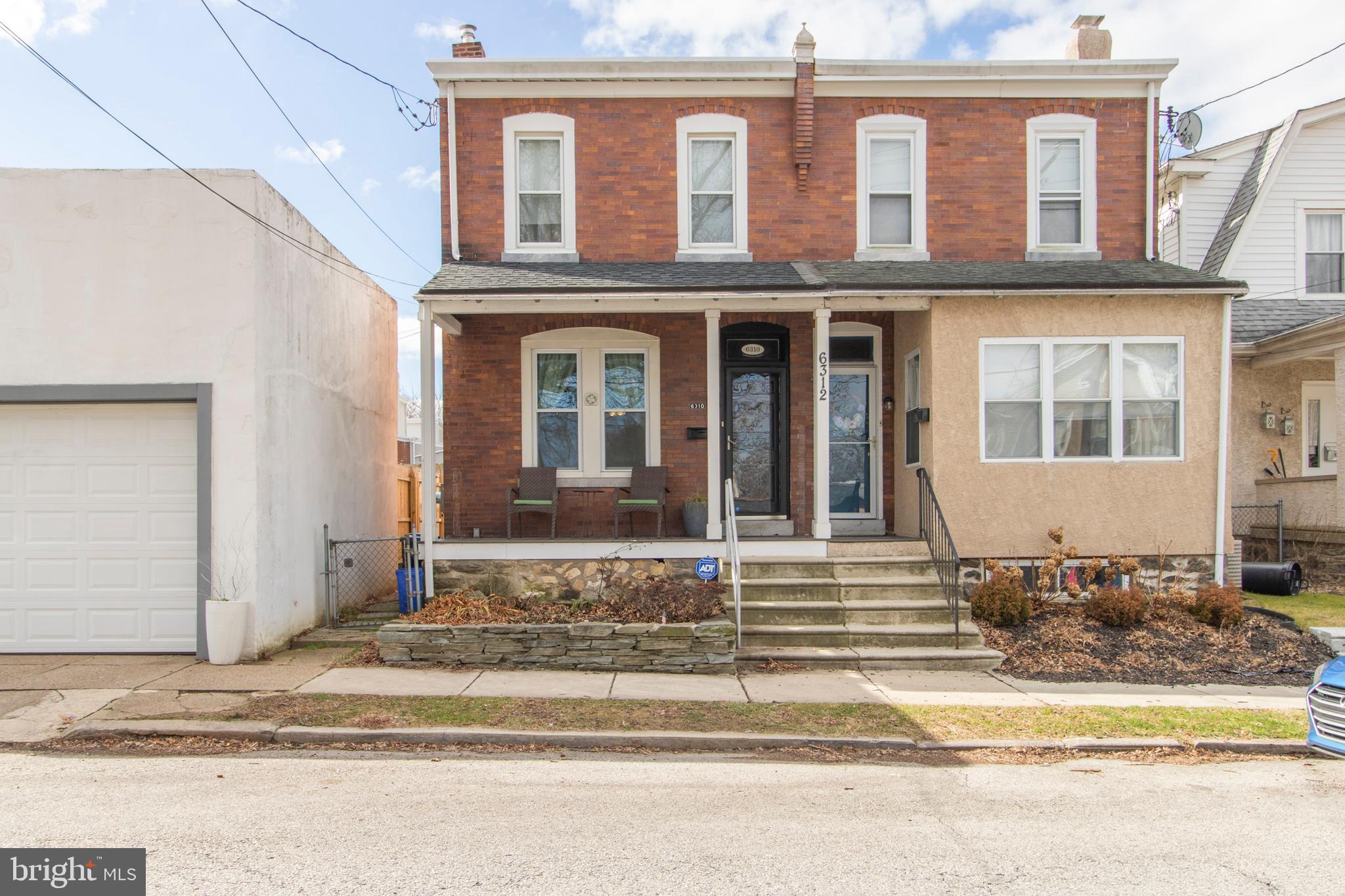 ROXBOROUGH - Residential