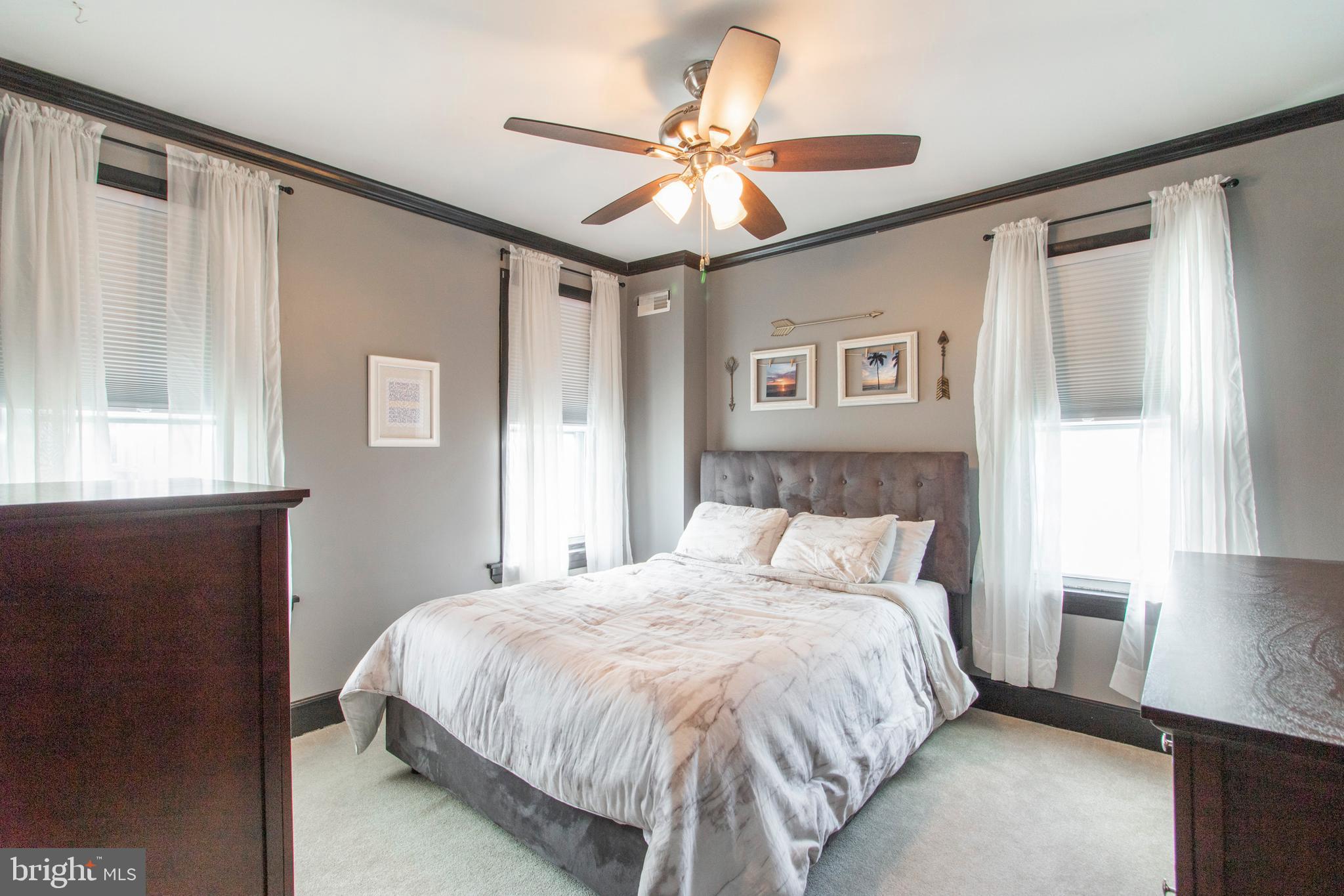 ROXBOROUGH - Residential